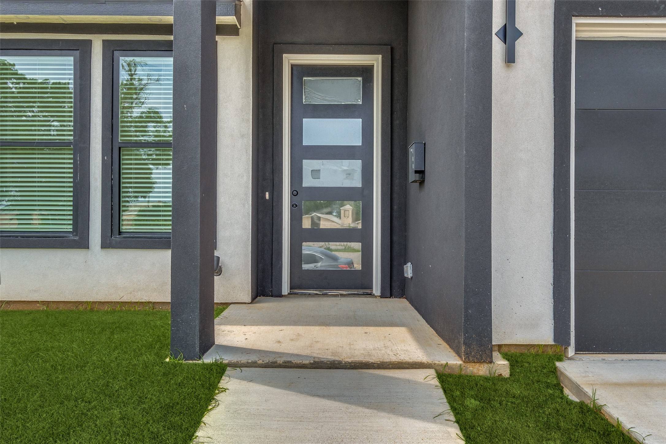 Dallas, TX 75215,1605 Pine ST