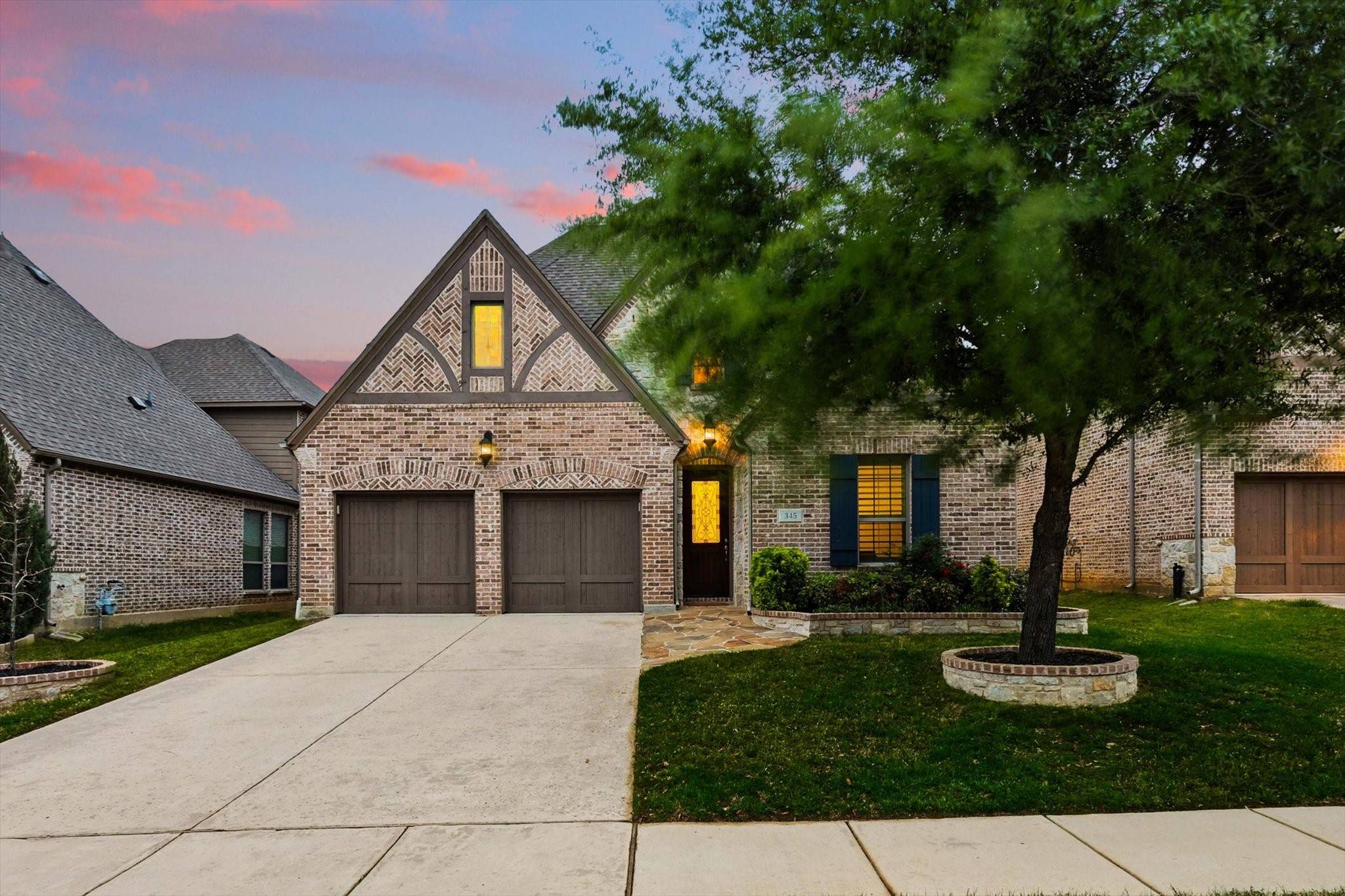 Grapevine, TX 76051,345 Hill Creek LN