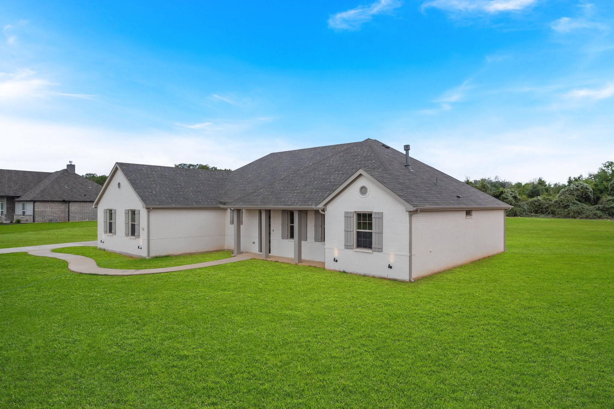 Reno, TX 76020,320 Monument PL