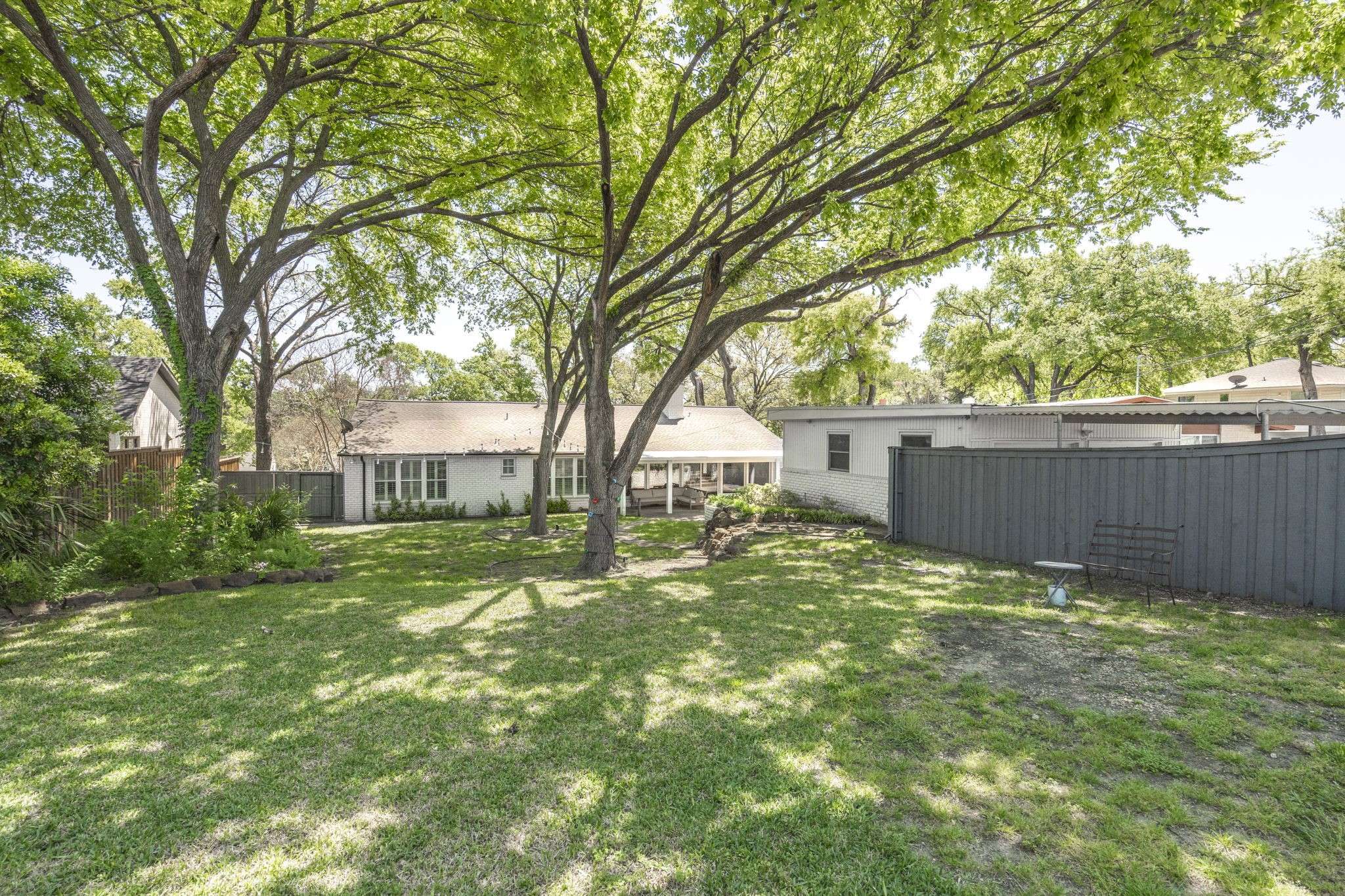Dallas, TX 75231,6911 Blackwood DR