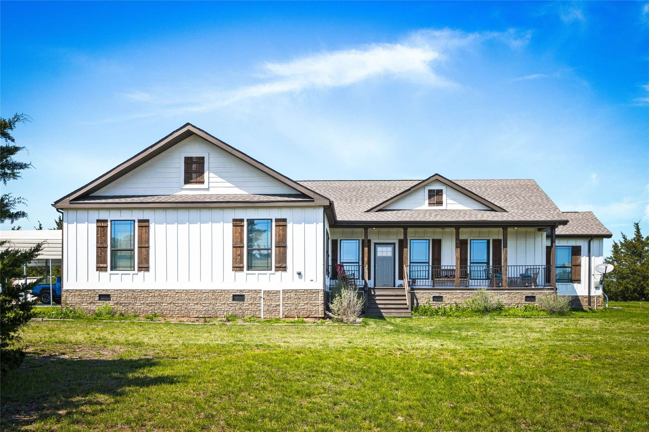Whitewright, TX 75491,1022 Wortham RD