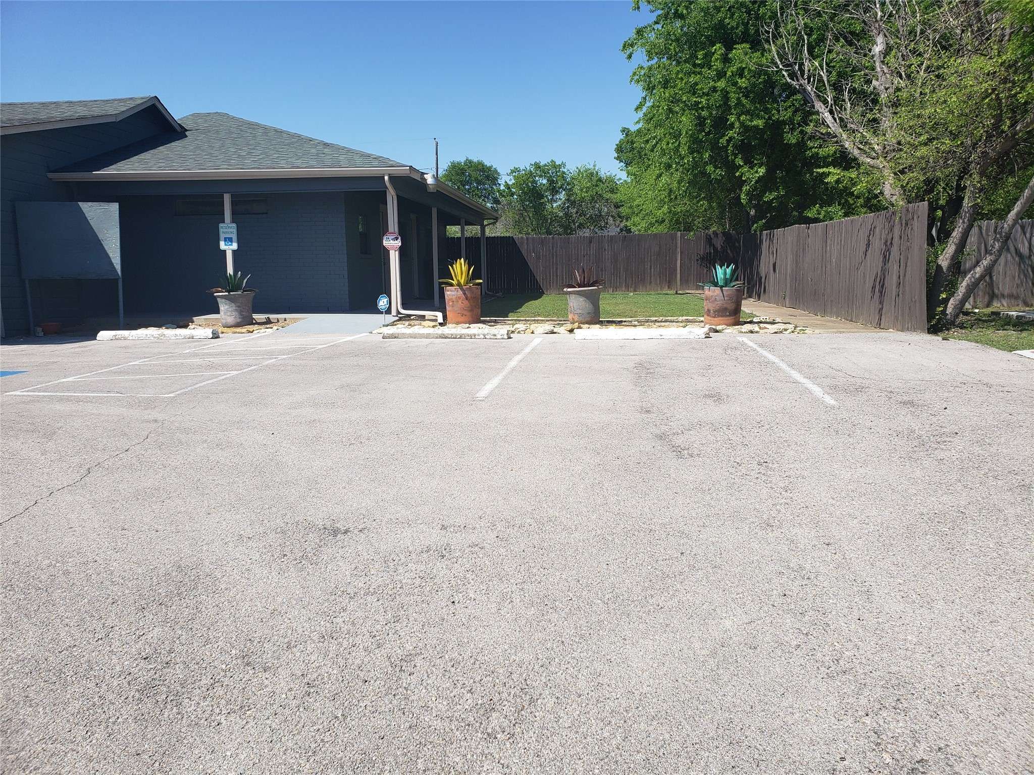Watauga, TX 76148,5617 Watauga RD