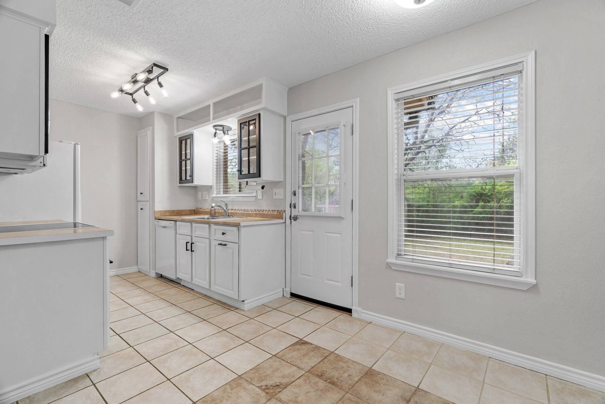 Azle, TX 76020,508 Lake Crest Pkwy