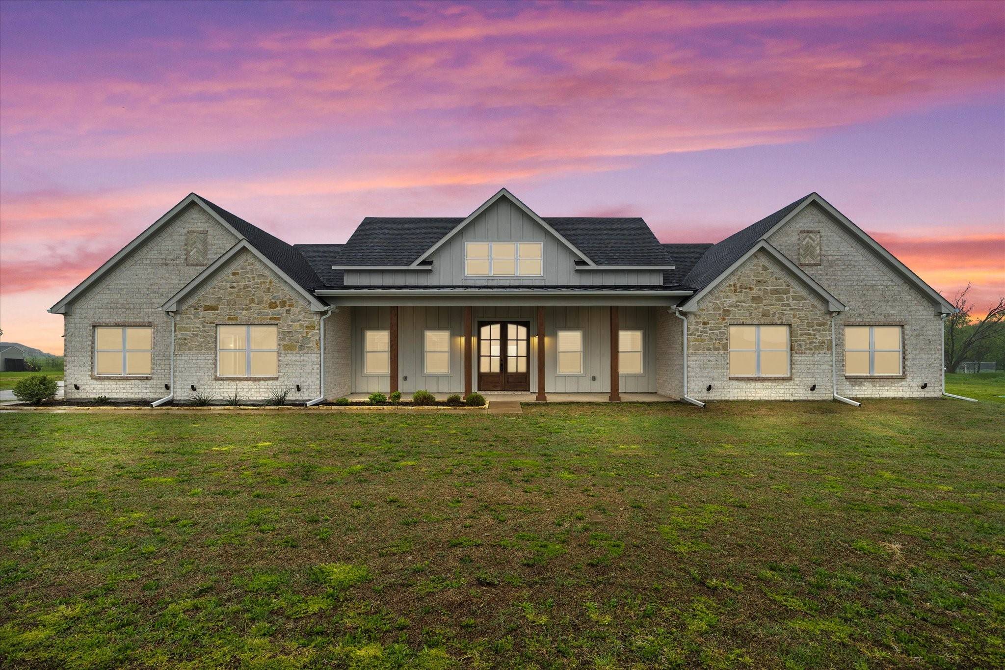 Caddo Mills, TX 75135,4844 Hall WAY