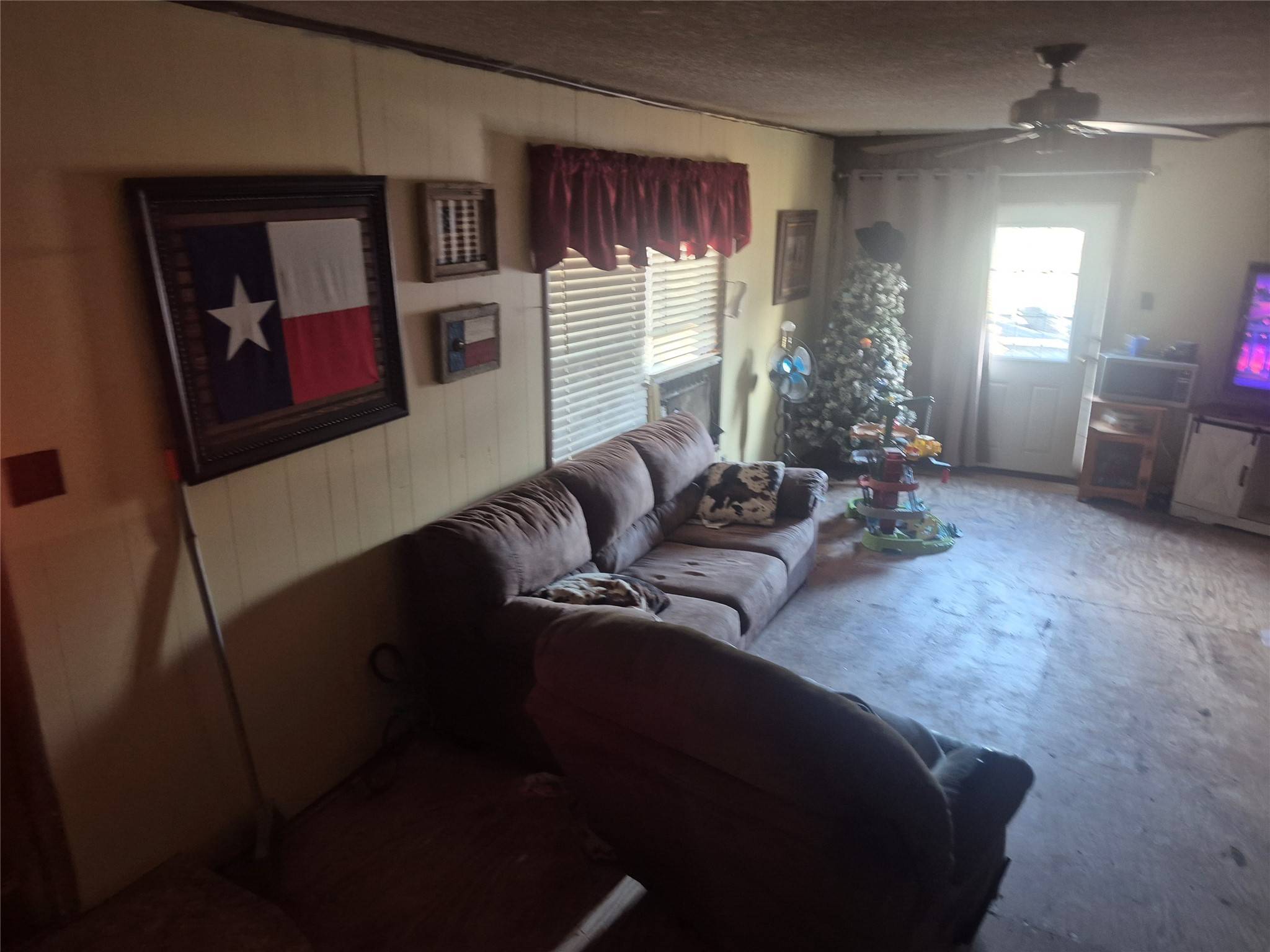 Whitney, TX 76692,176 Hcr 2127