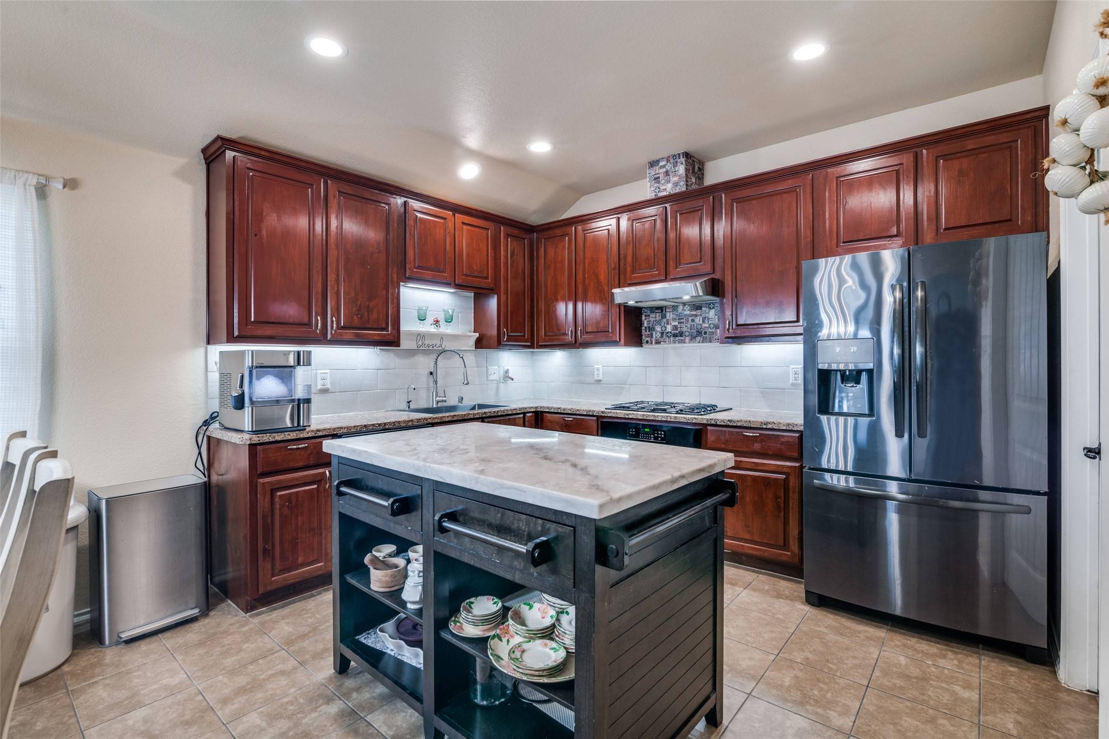 Lavon, TX 75166,1040 Mercury DR