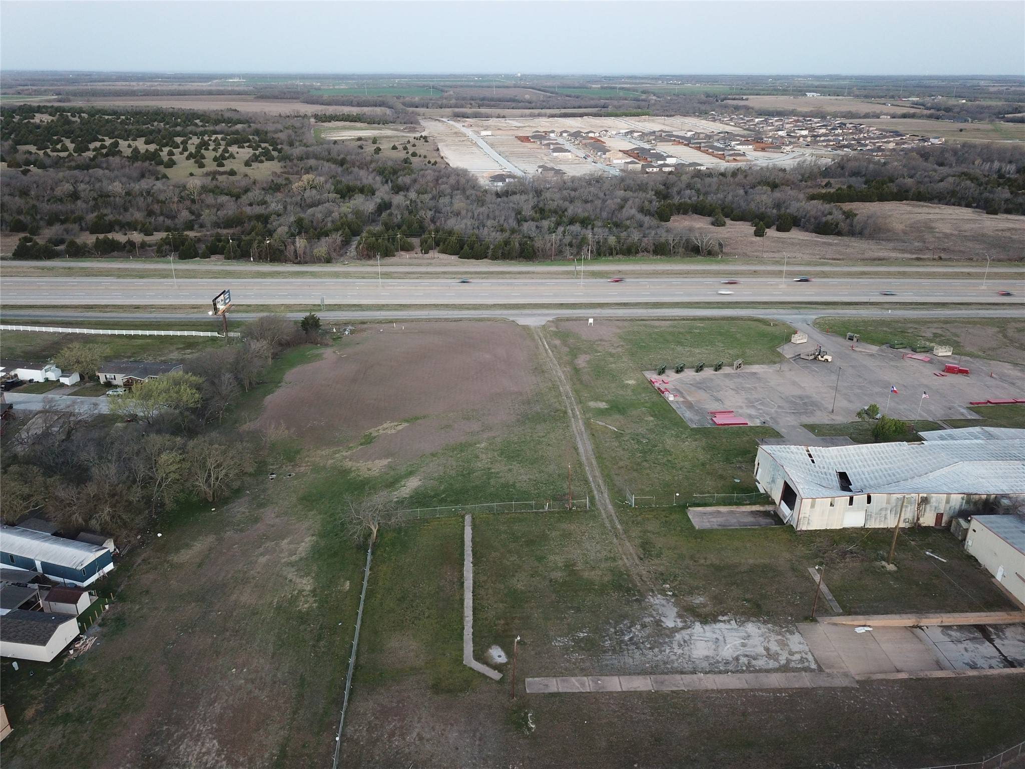 Howe, TX 75459,811 N Collins FWY