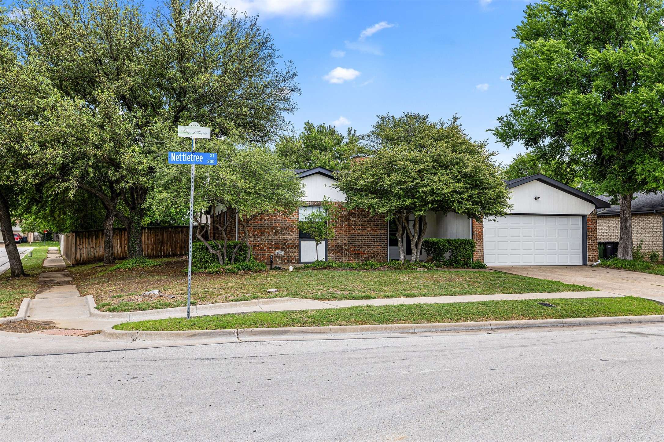 Arlington, TX 76018,201 Nettletree ST