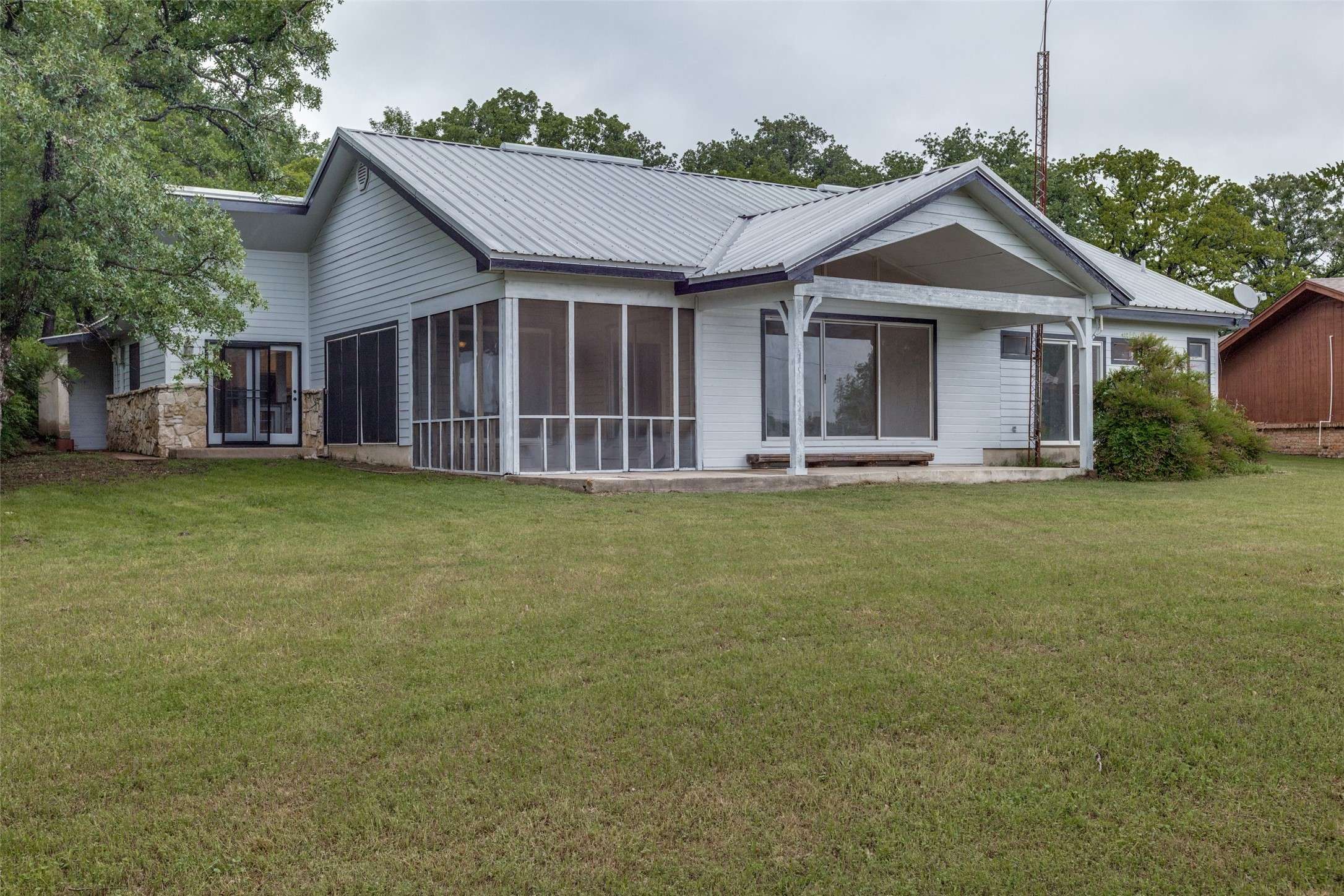 Azle, TX 76020,7219 Hickey RD