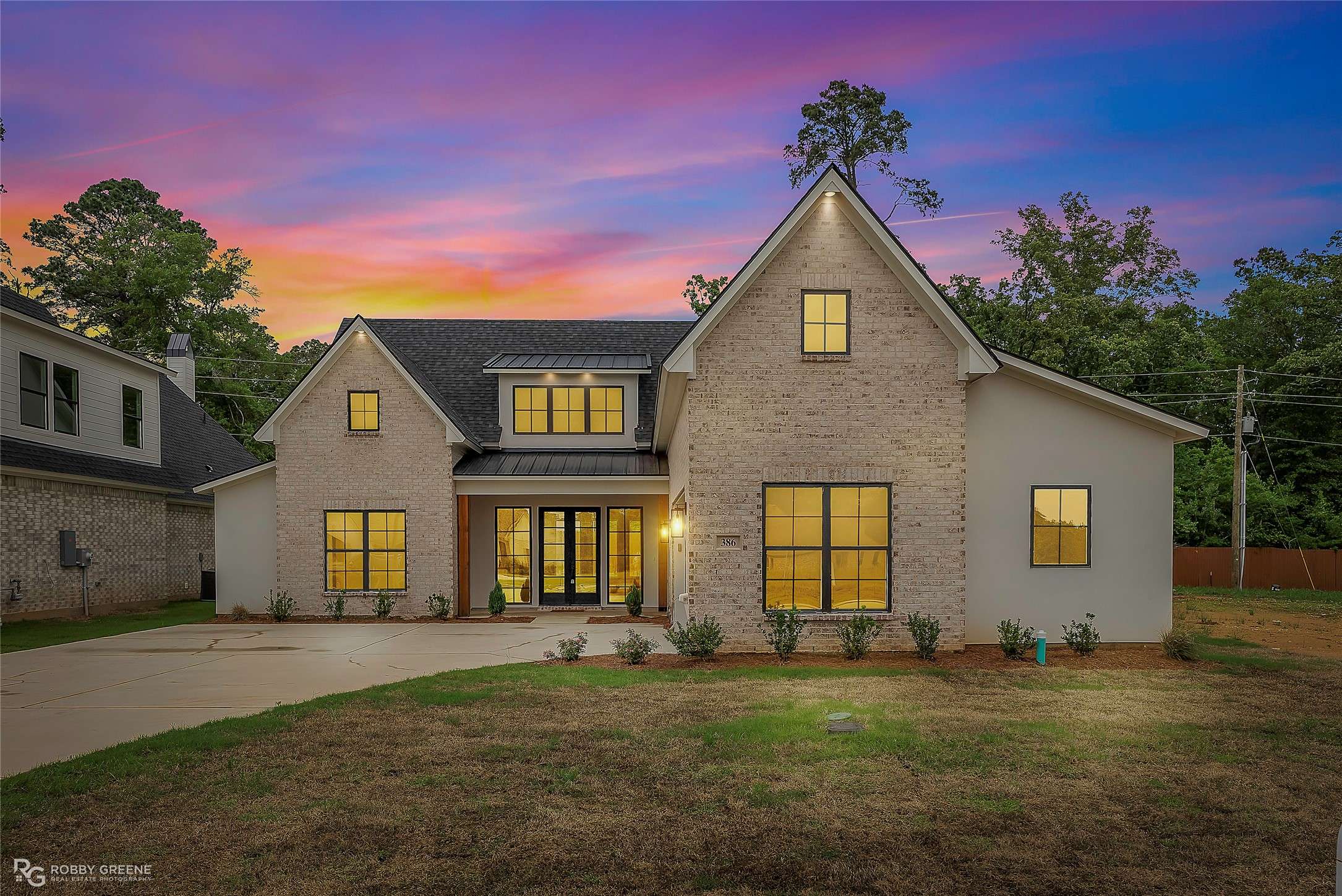 Shreveport, LA 71106,386 Newburn LN