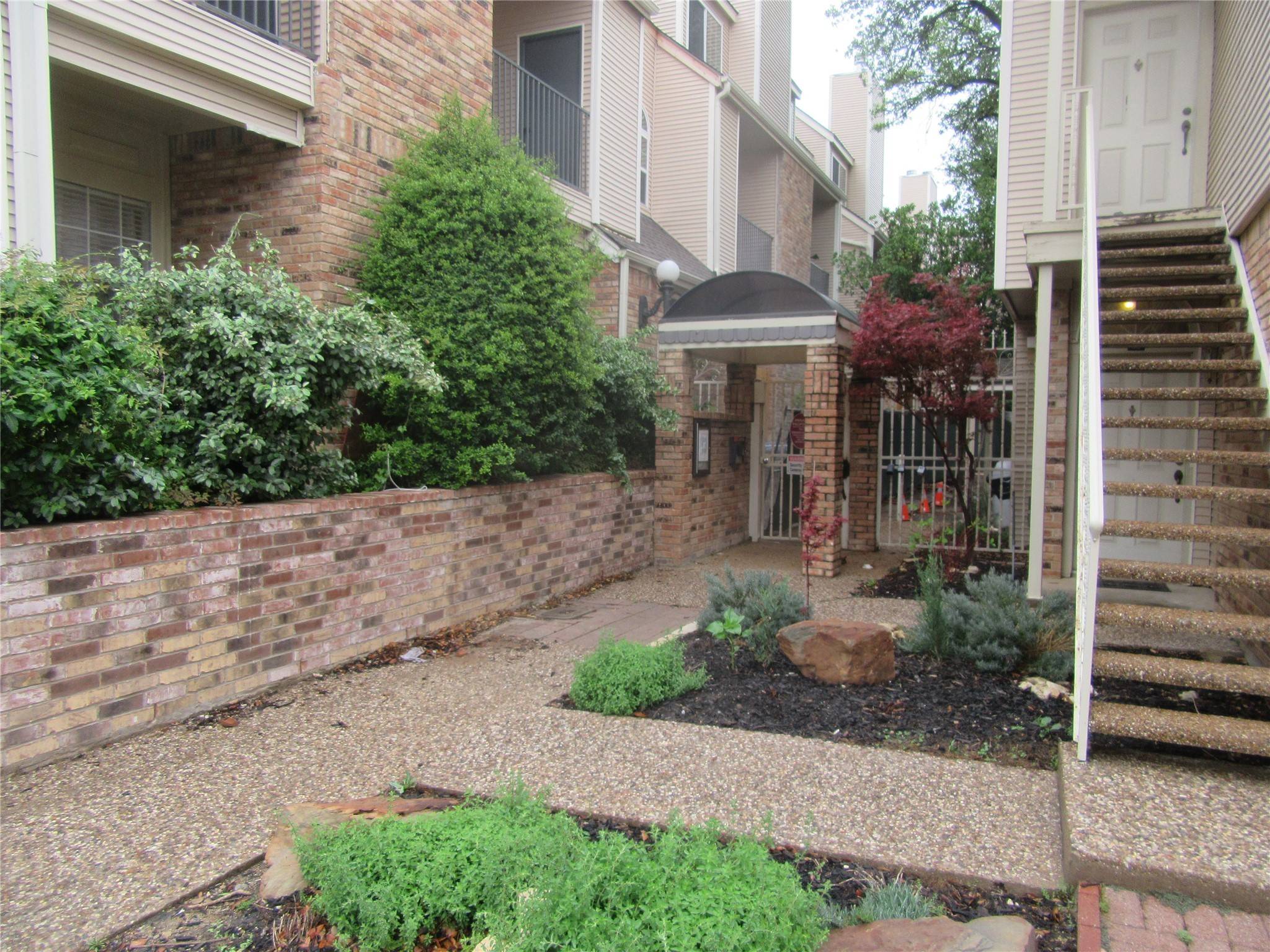 Dallas, TX 75248,5325 BENT TREE FOREST DR #2213