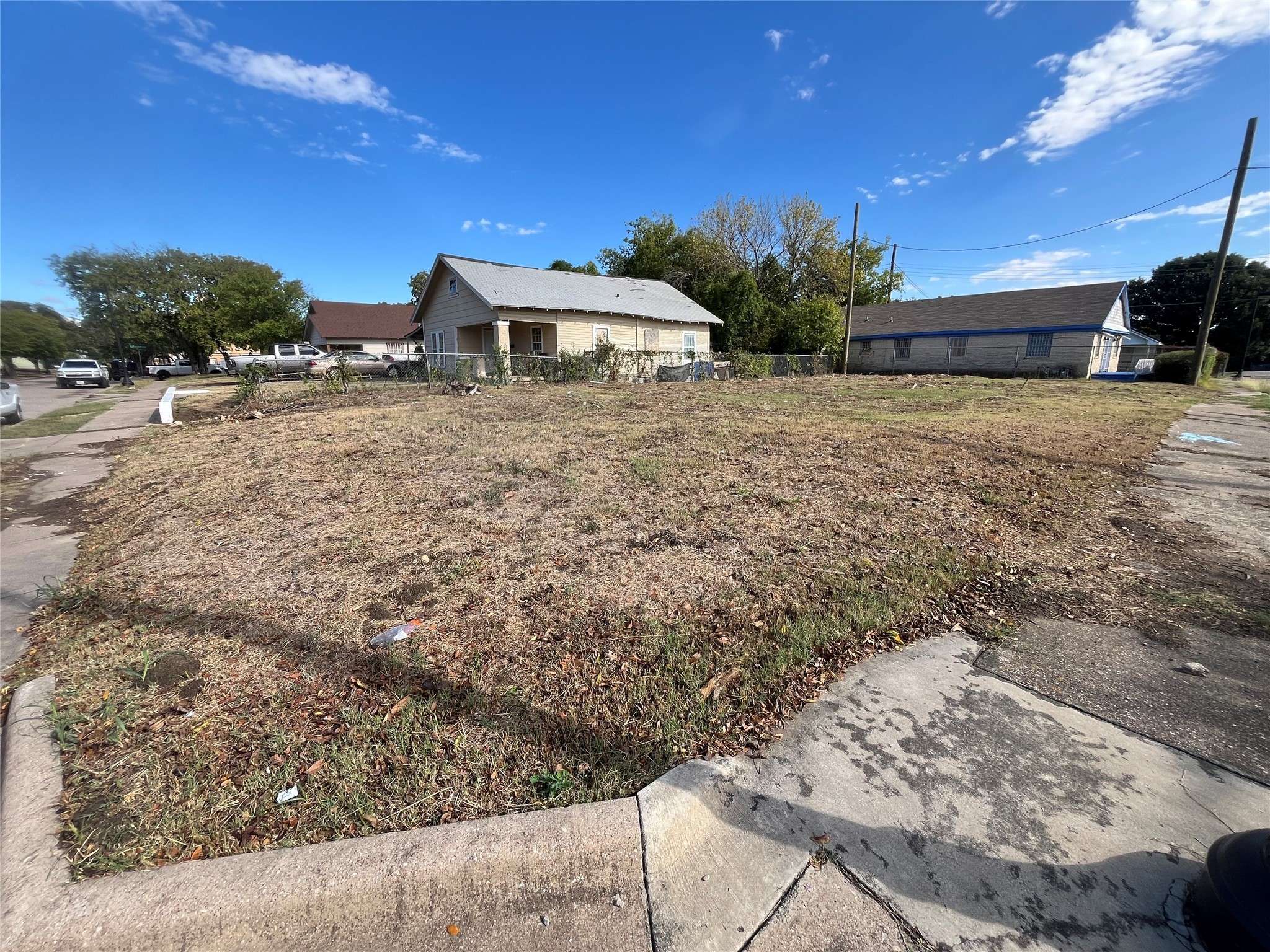 Fort Worth, TX 76104,1063 Illinois AVE #S