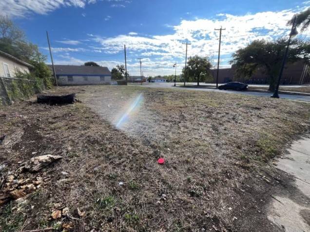Fort Worth, TX 76104,1063 Illinois AVE #4