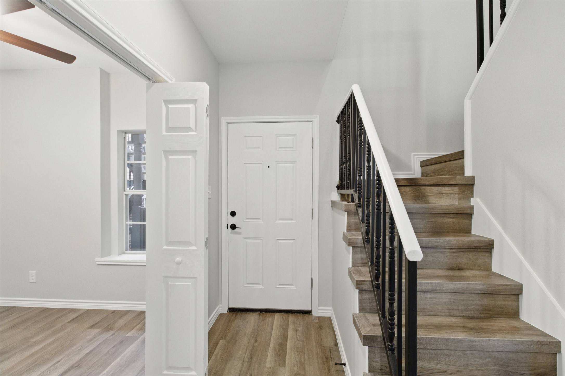 Dallas, TX 75248,5325 Bent Tree Forest DR #2224