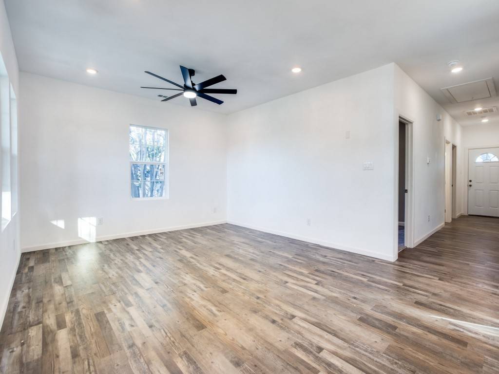 Denison, TX 75020,2213 W Bond ST