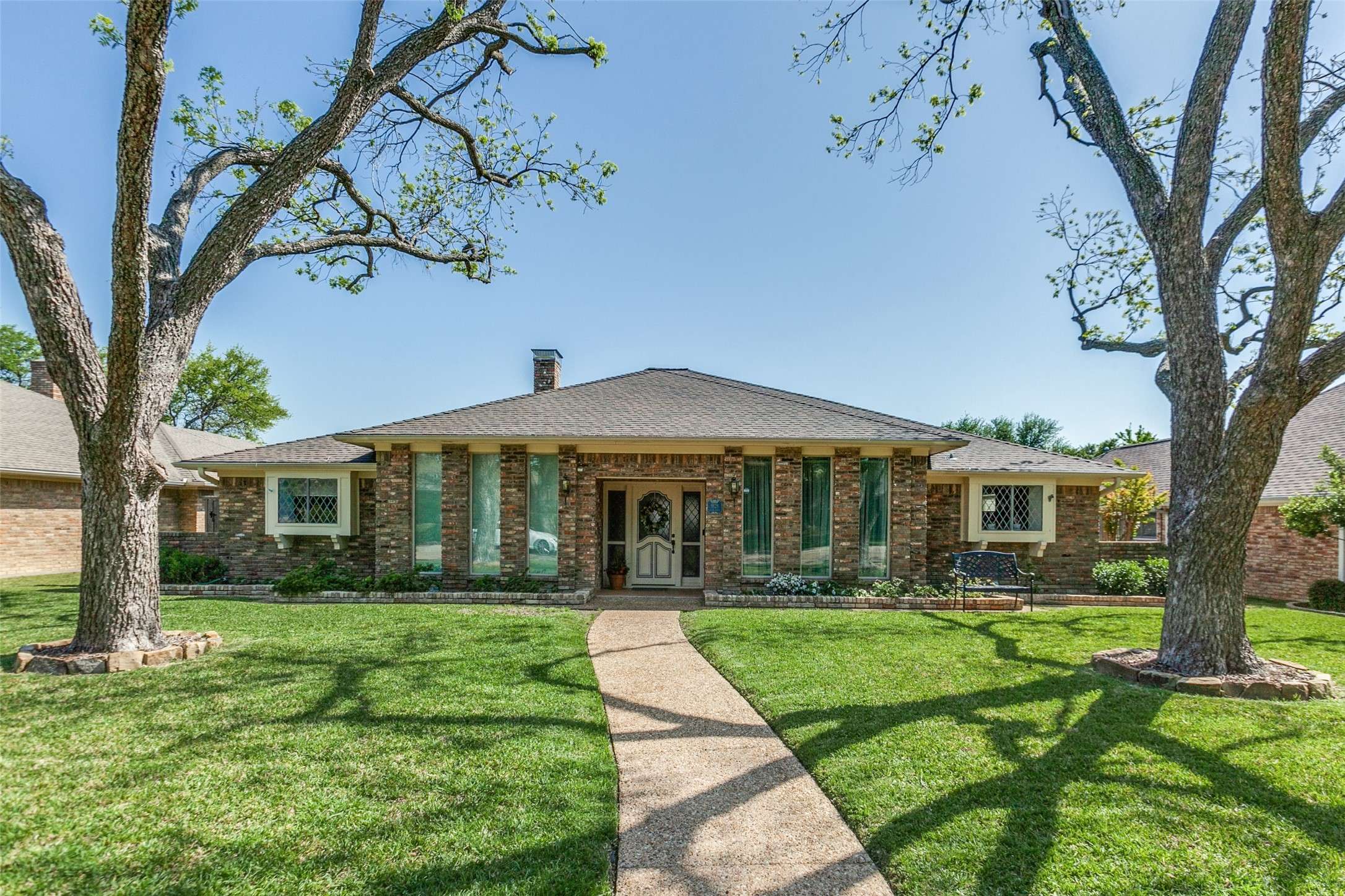 Dallas, TX 75243,9128 Dusti DR