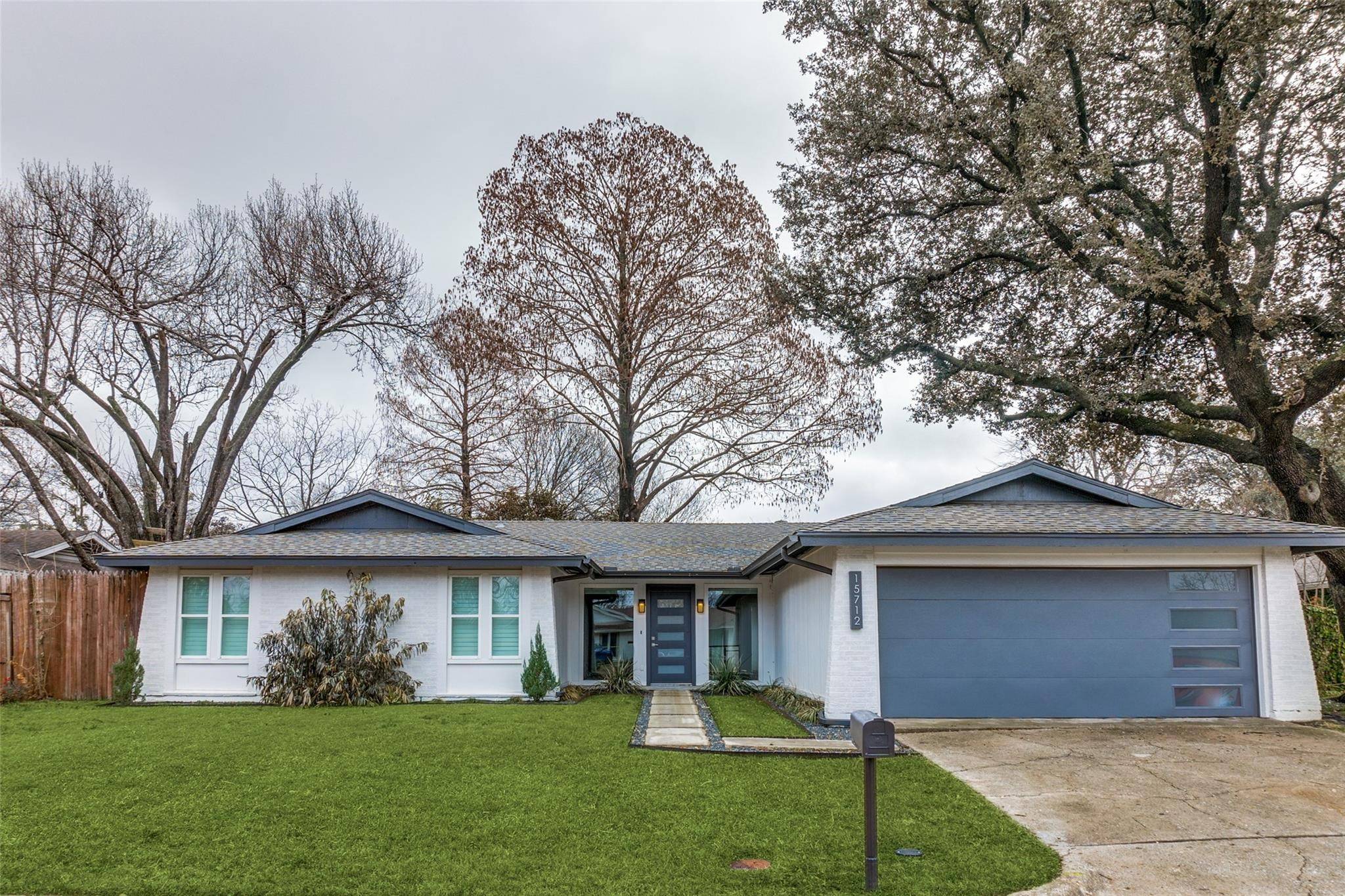 Dallas, TX 75248,15712 Daleport CIR