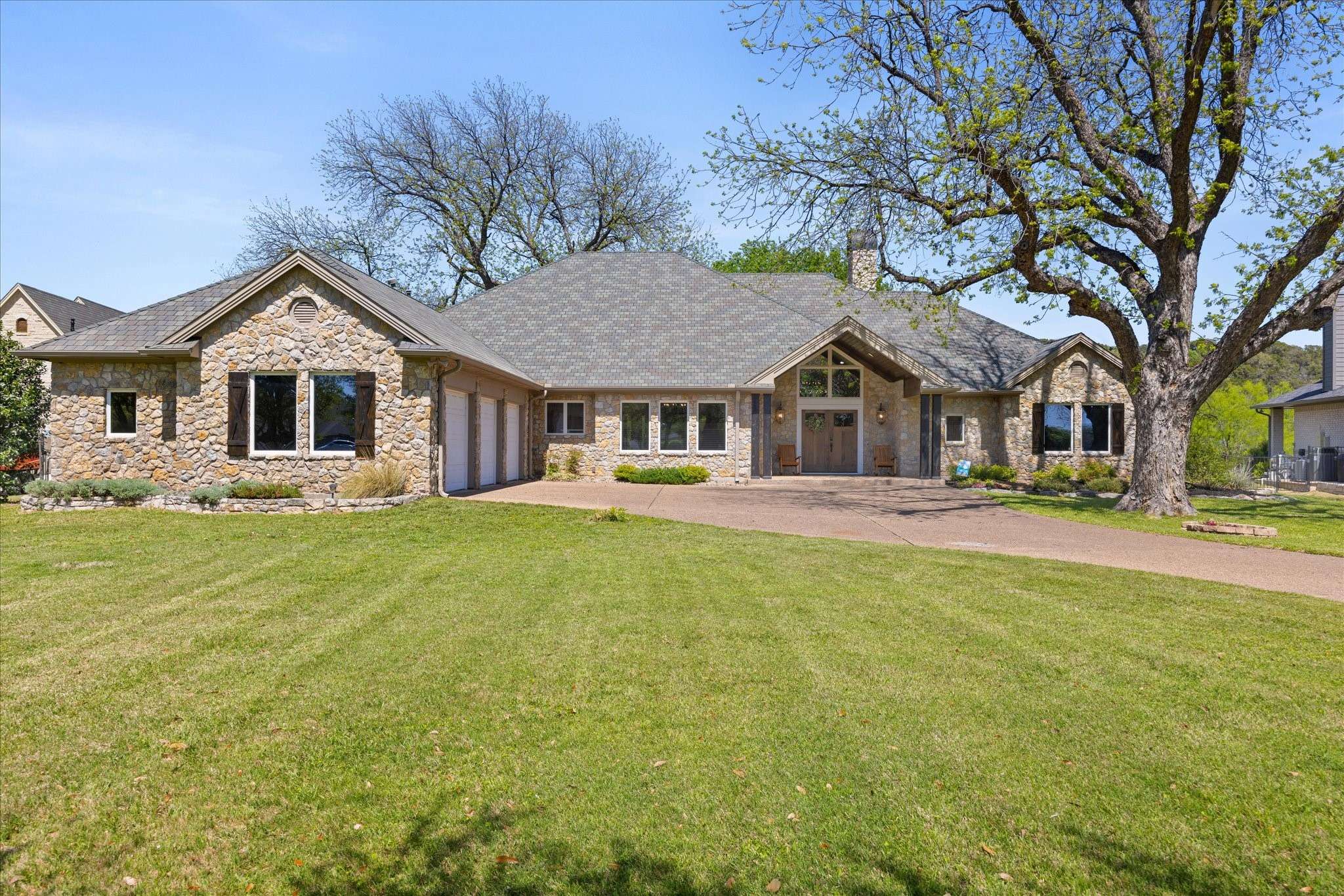 Granbury, TX 76048,1302 E Baja CT