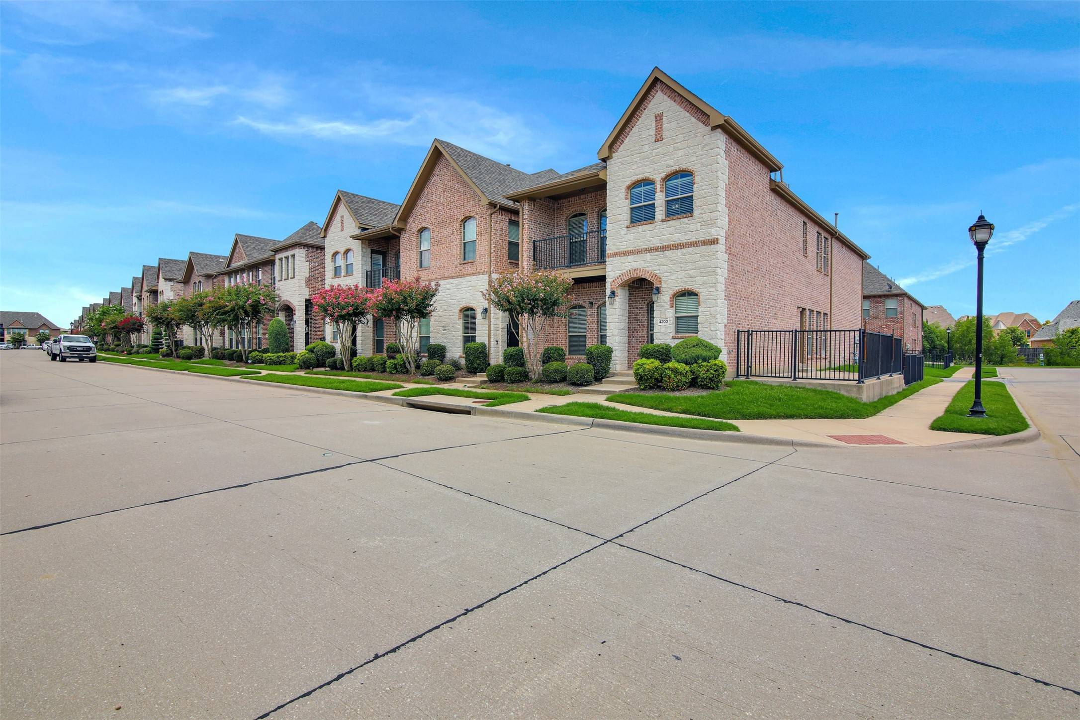 Carrollton, TX 75010,4200 Comanche DR