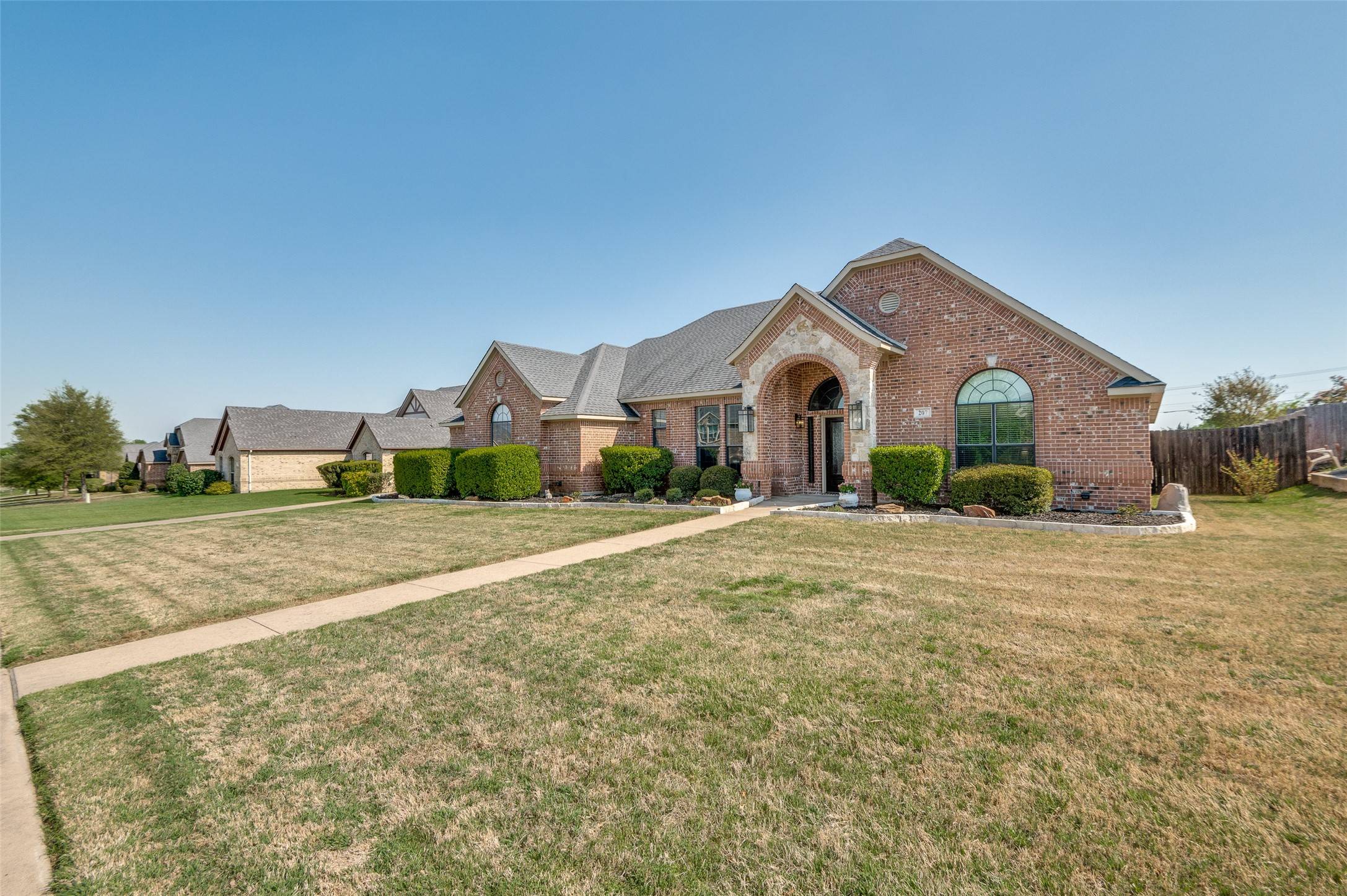 Red Oak, TX 75154,207 White Rock CT