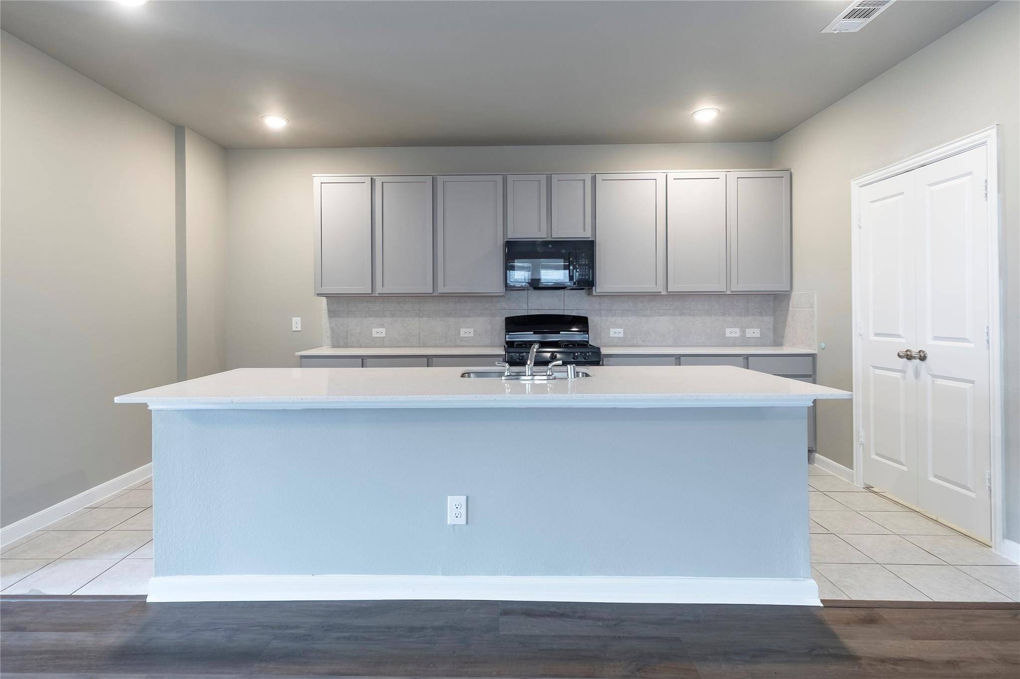 Forney, TX 75126,2069 Hartley DR