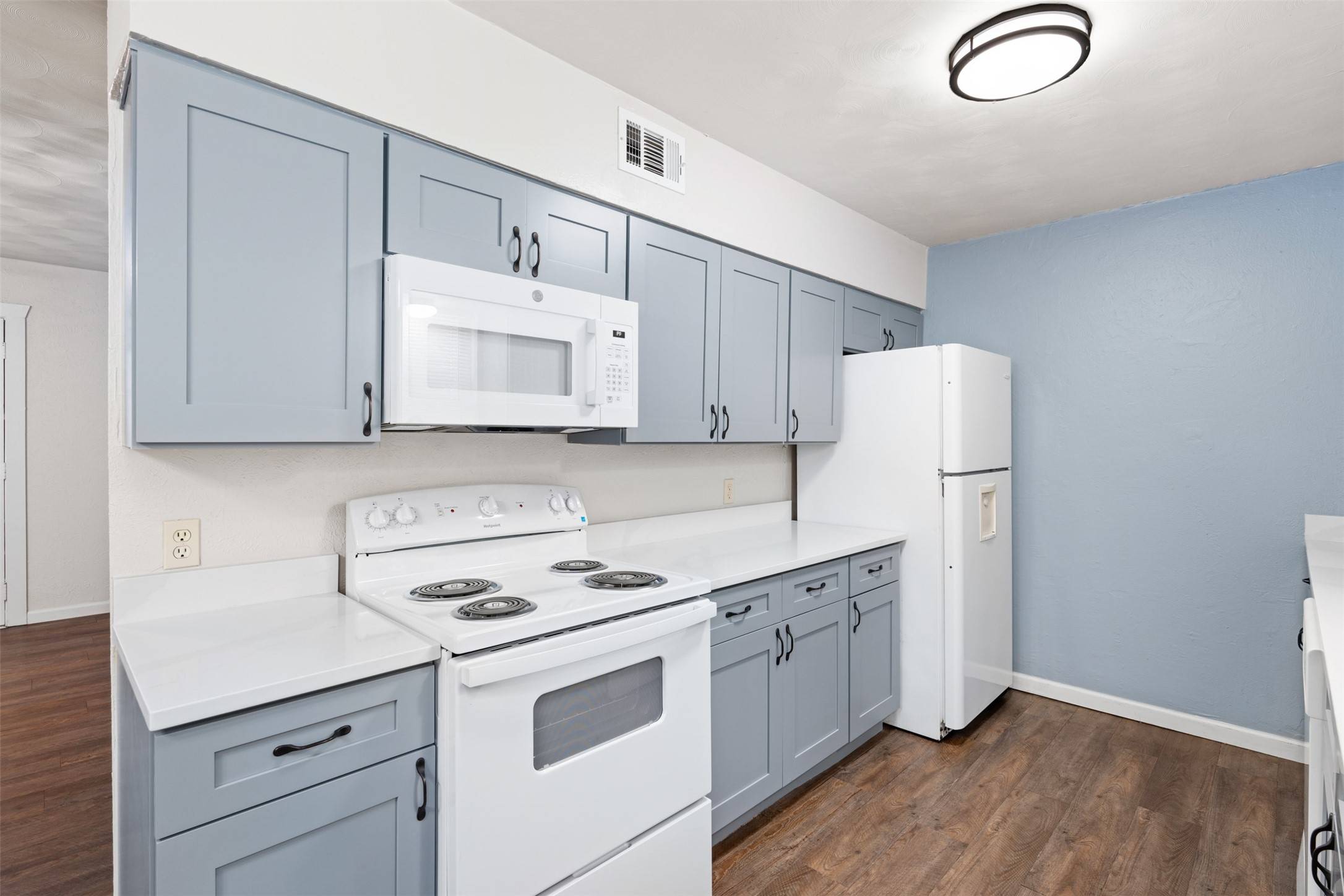 Cedar Hill, TX 75104,220 Cedar ST