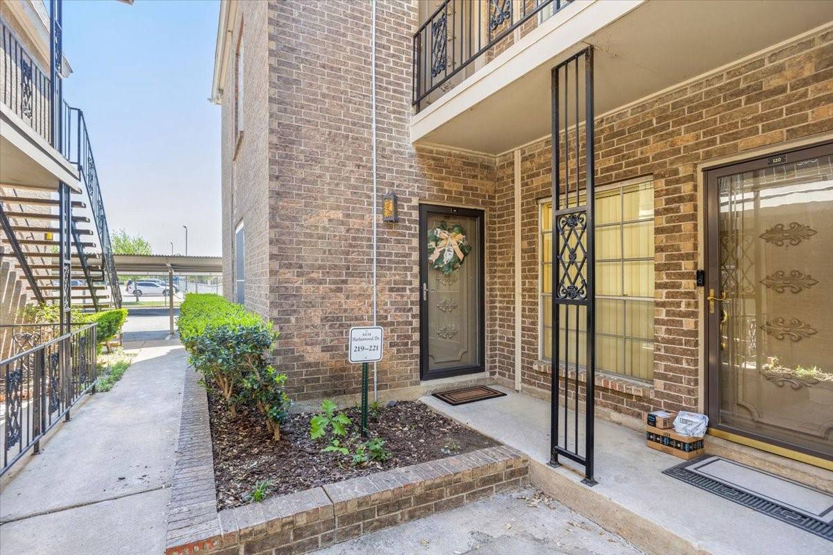 Fort Worth, TX 76109,4440 Harlanwood #119