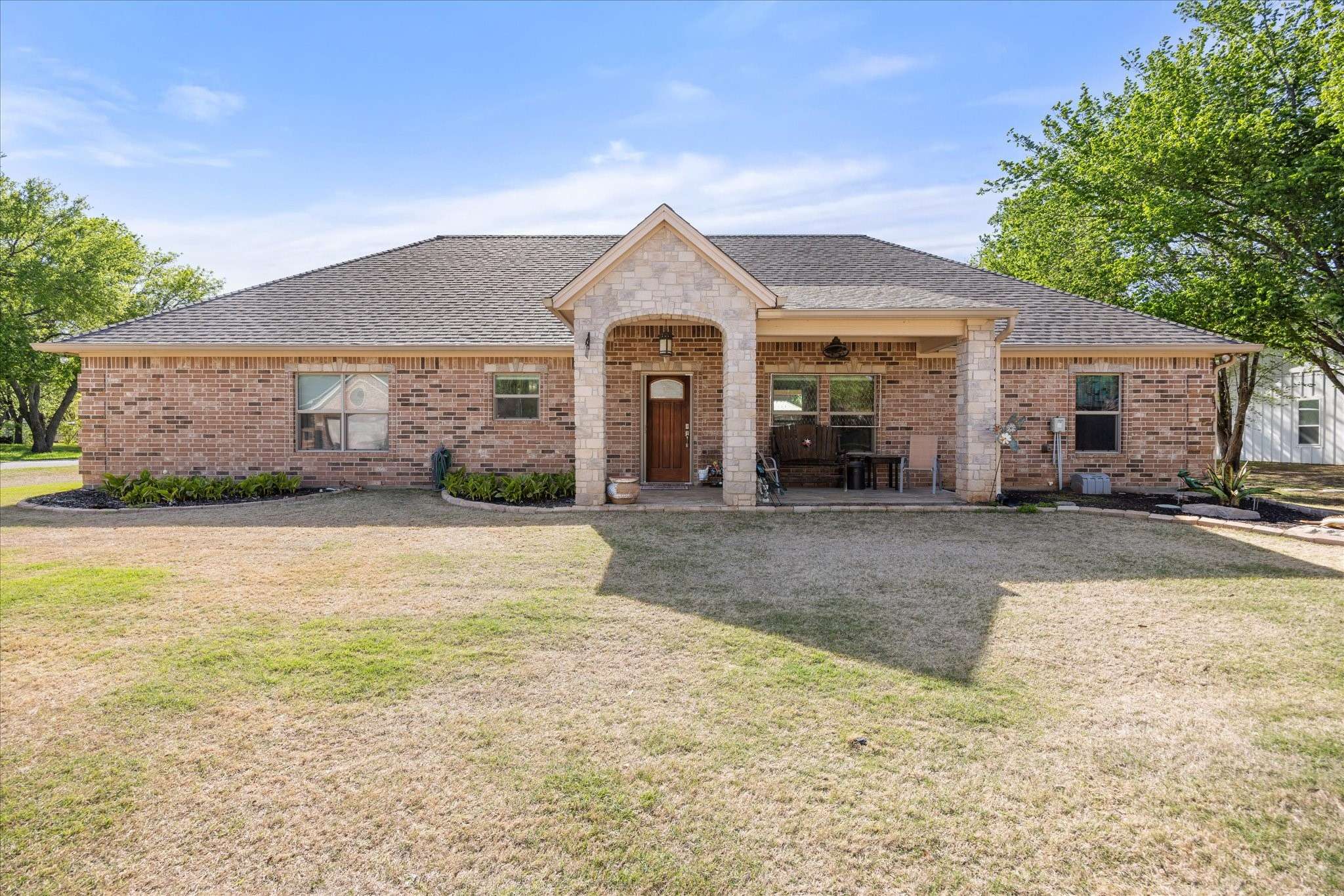 Granbury, TX 76049,904 Janis ST
