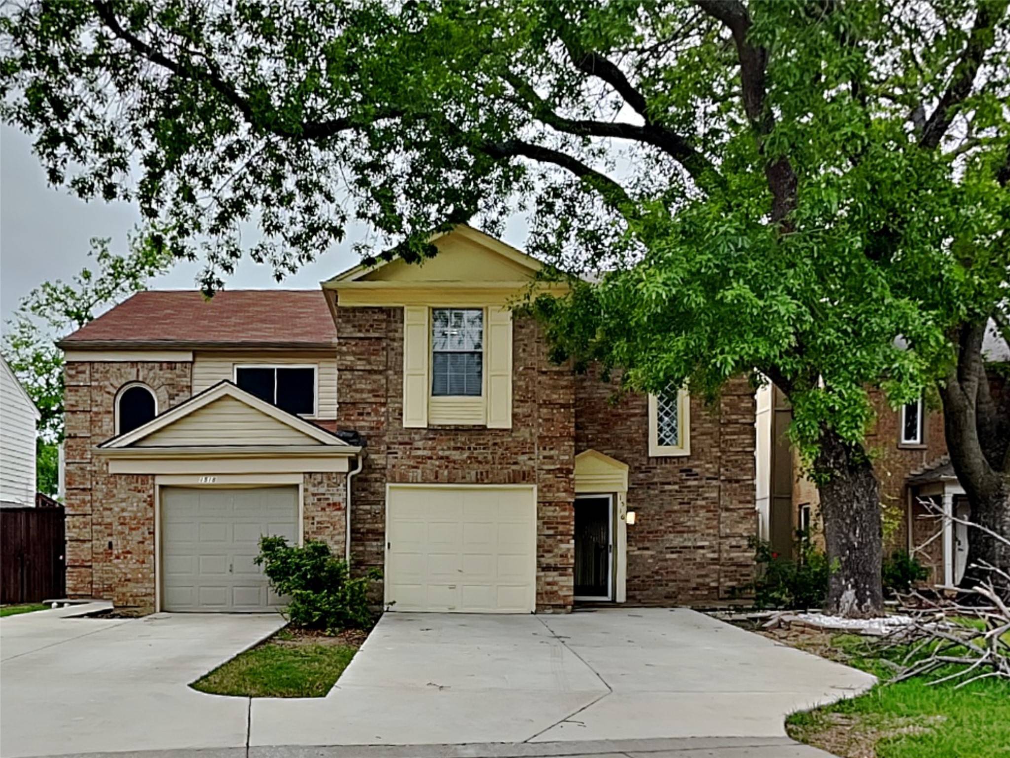 Arlington, TX 76014,1516 Maybrook CT