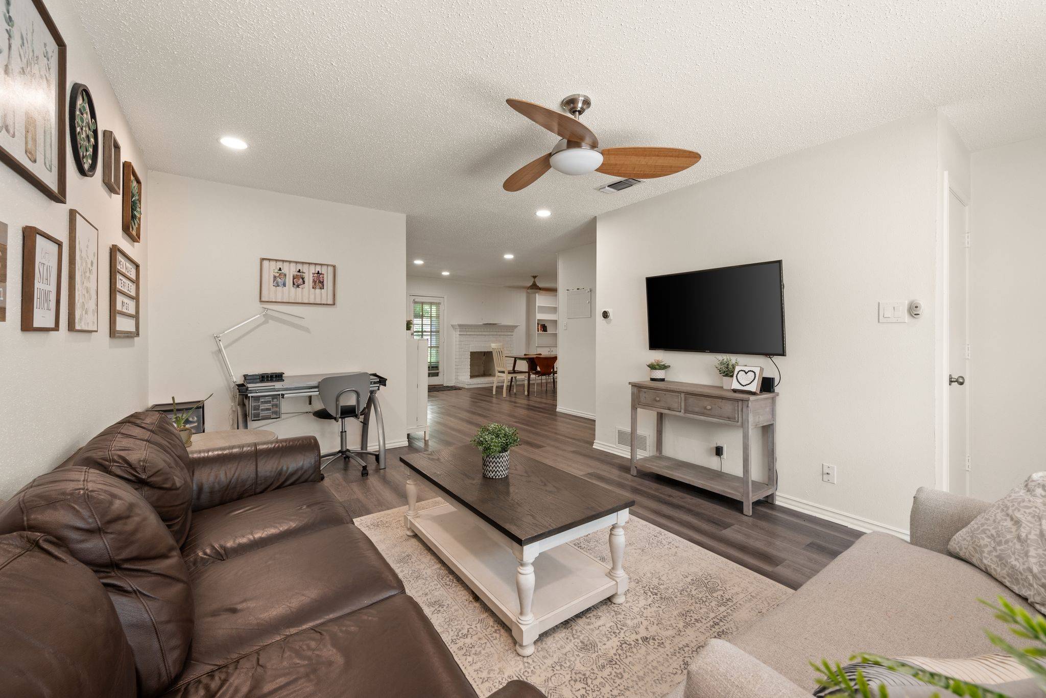 Fort Worth, TX 76114,907 Roaring Springs RD #90