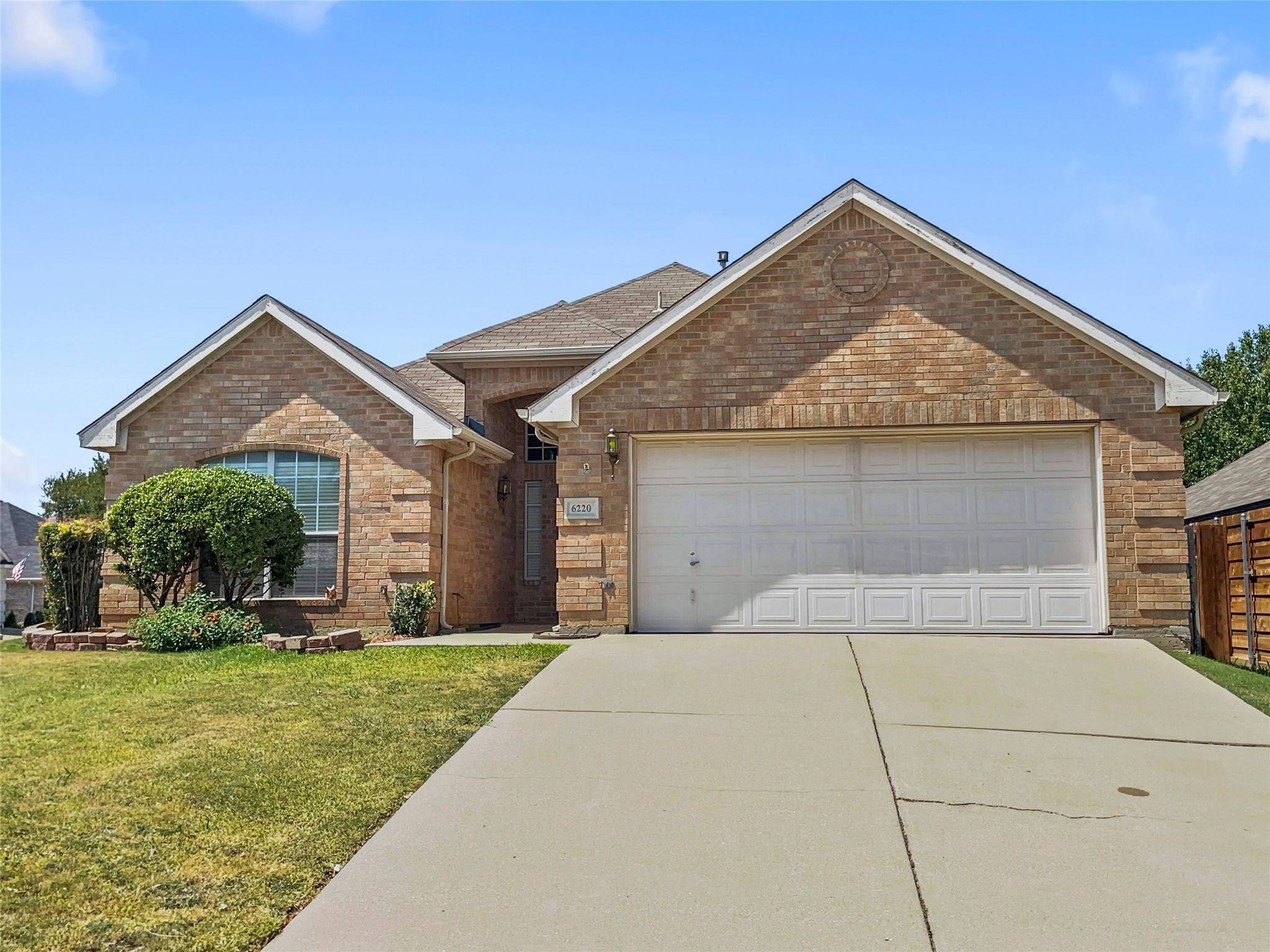 Fort Worth, TX 76132,6220 Reddenson DR