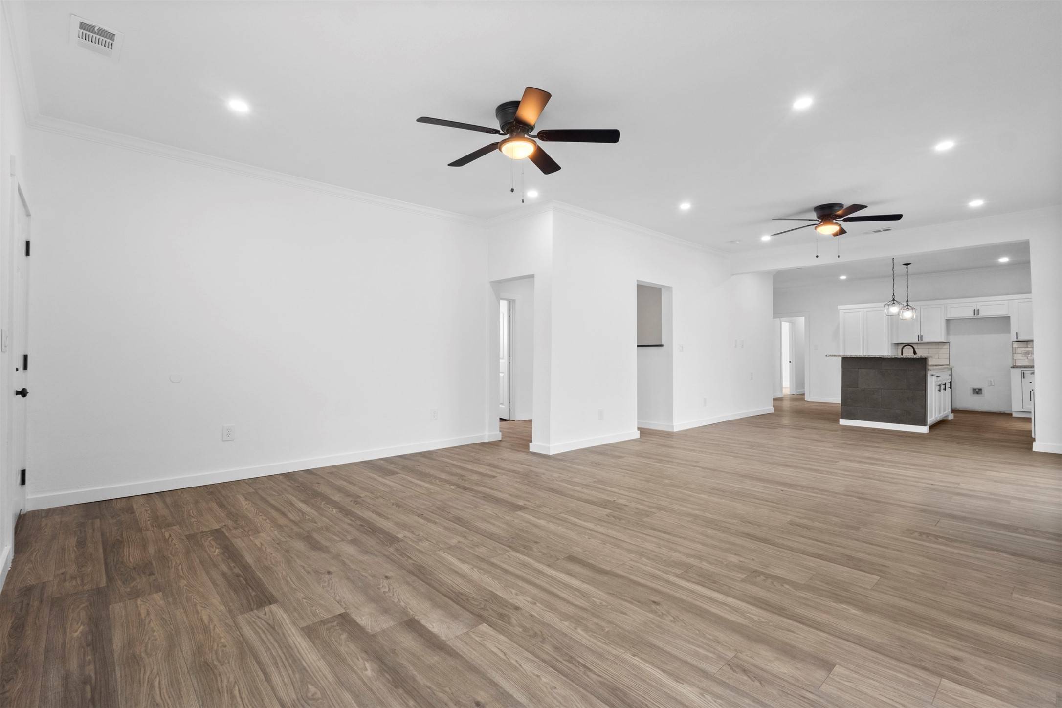 Kaufman, TX 75142,805 N Dallas ST