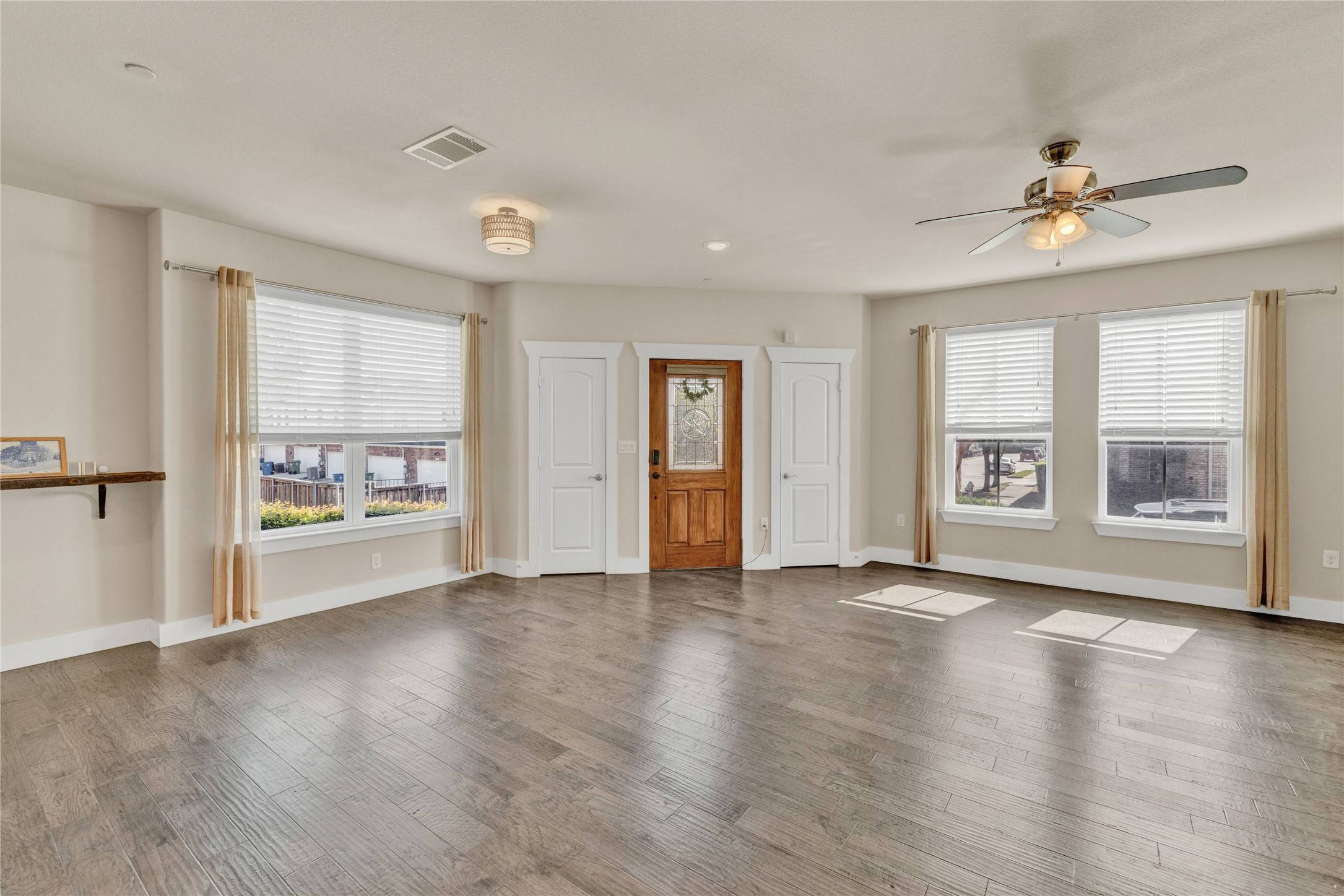 Lewisville, TX 75057,202 Lily LN