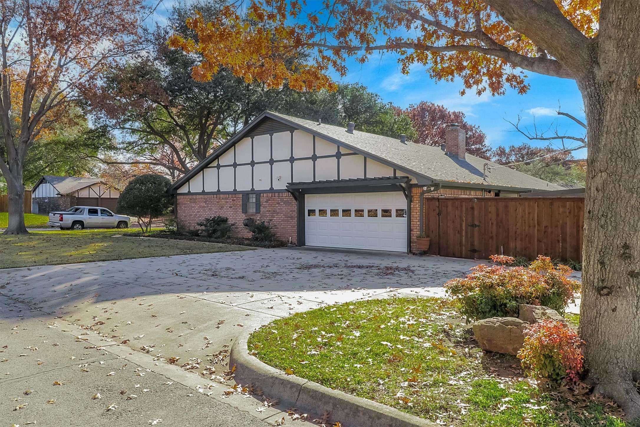 North Richland Hills, TX 76180,4613 Shady Lake DR