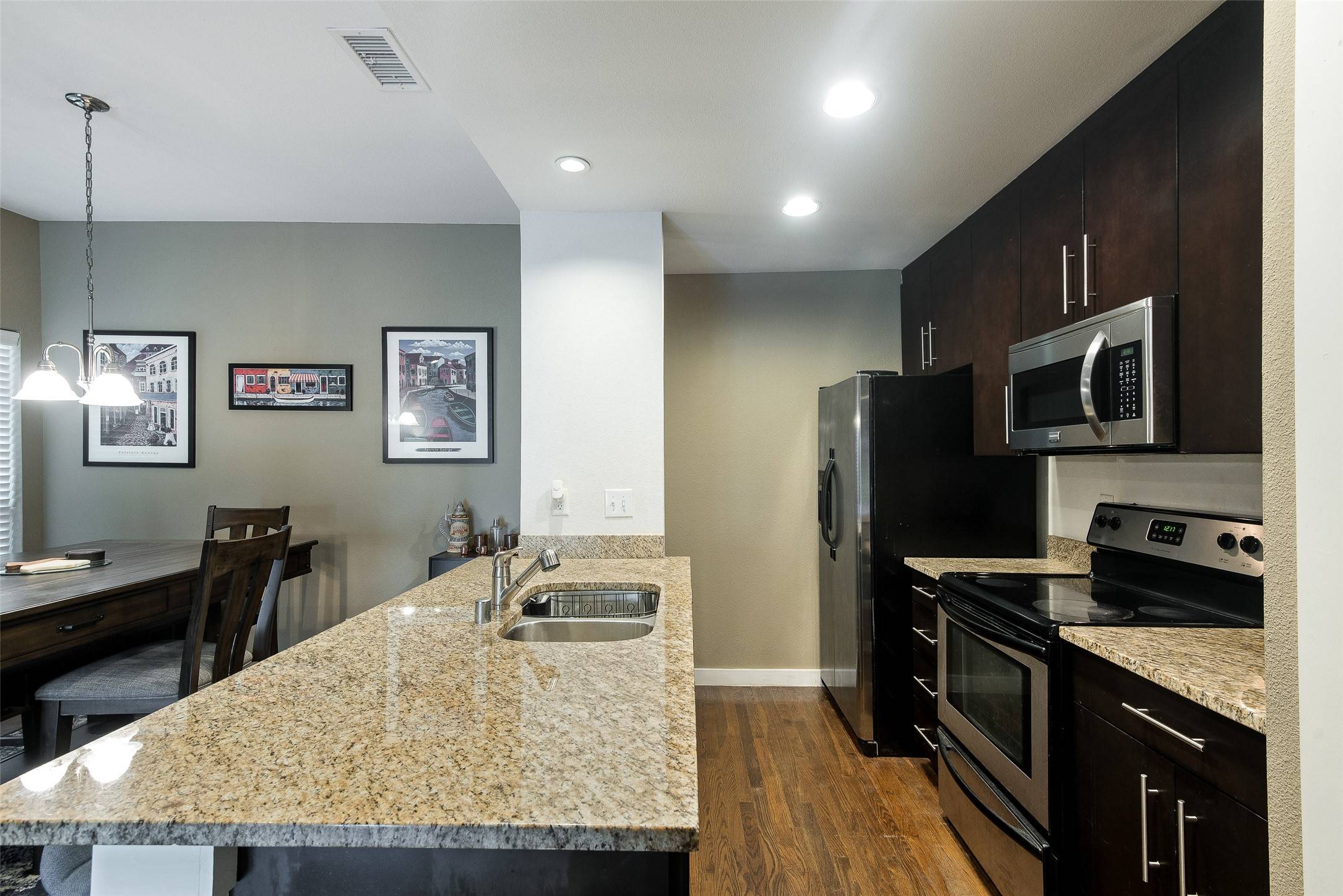 Dallas, TX 75206,5806 Birchbrook DR #205