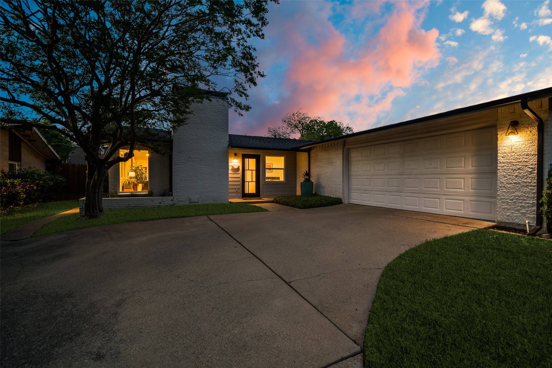 Dallas, TX 75234,3623 High Mesa DR