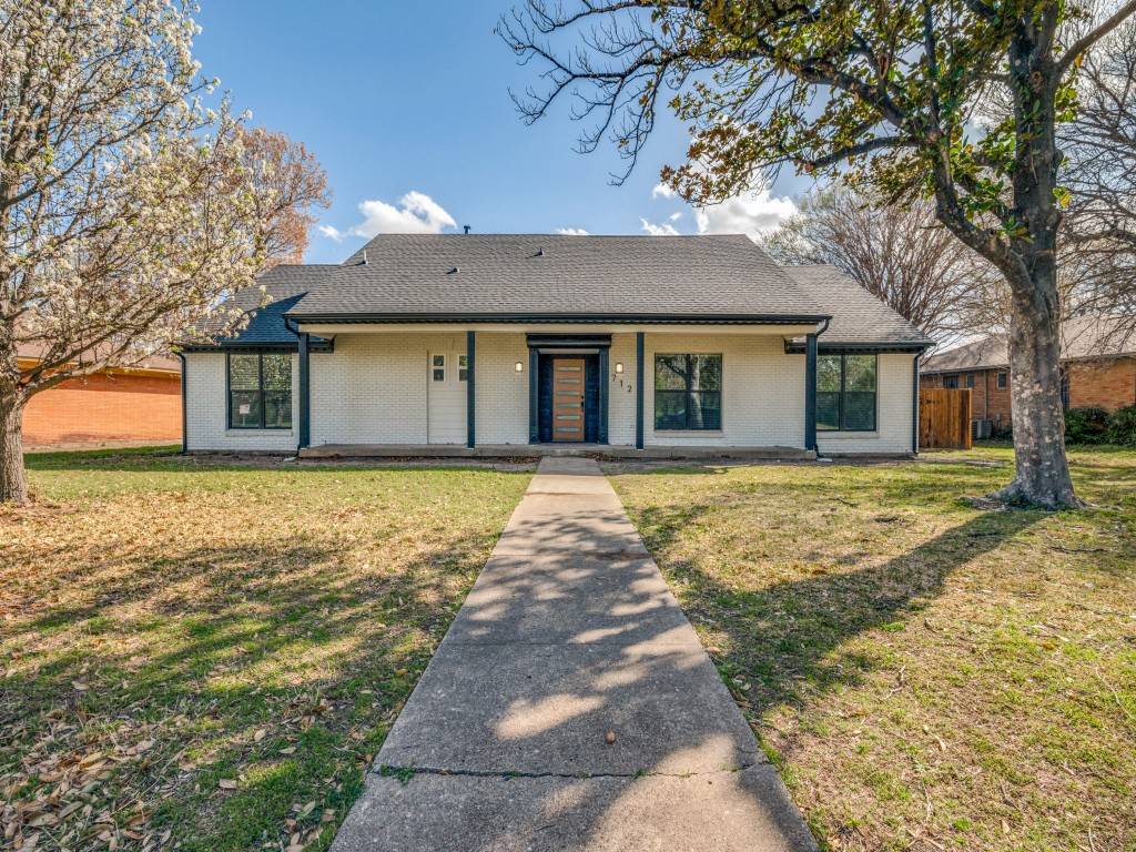 Dallas, TX 75224,712 W Five Mile Pkwy