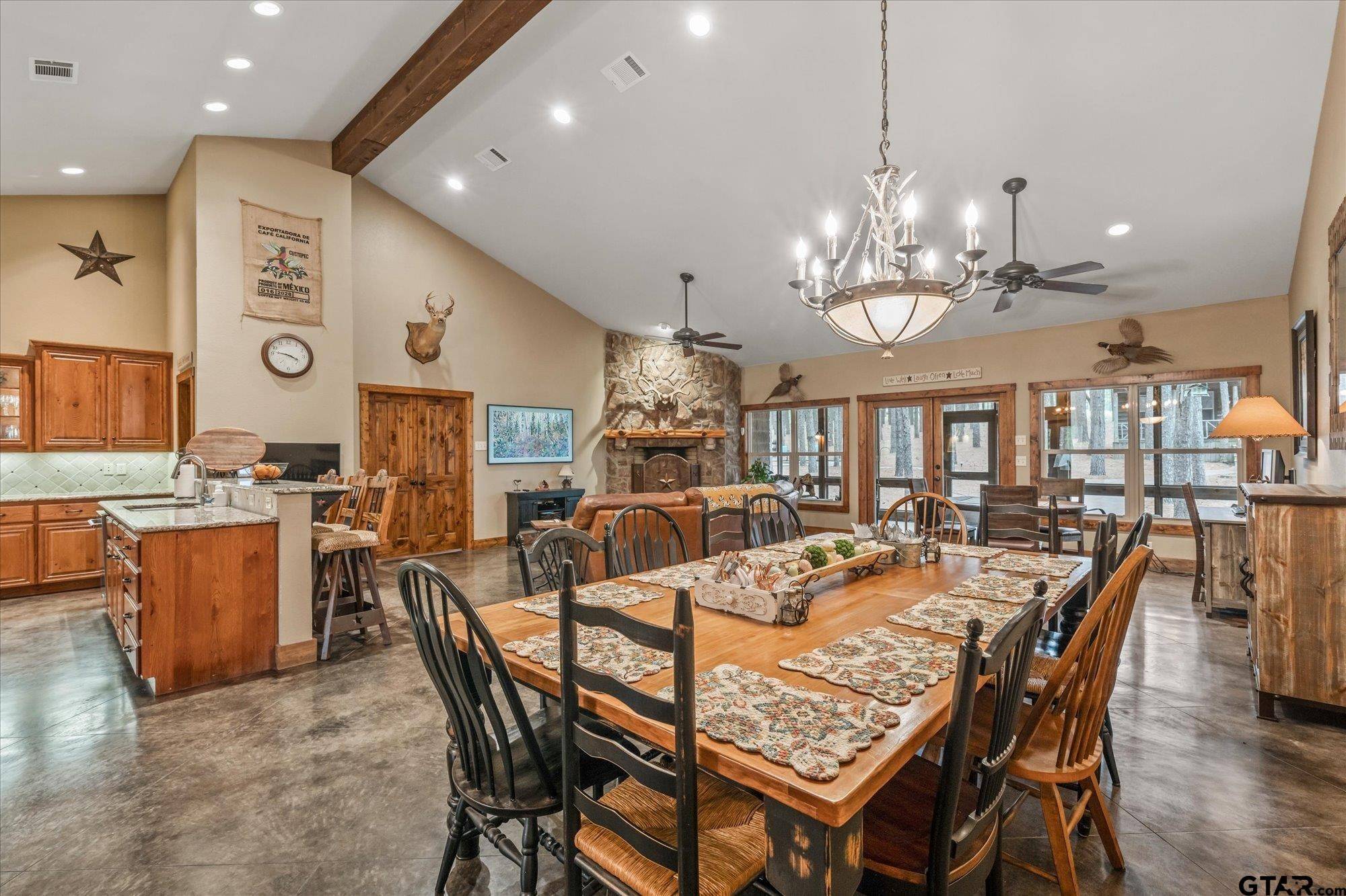 Larue, TX 75770,8875 Mallard WAY