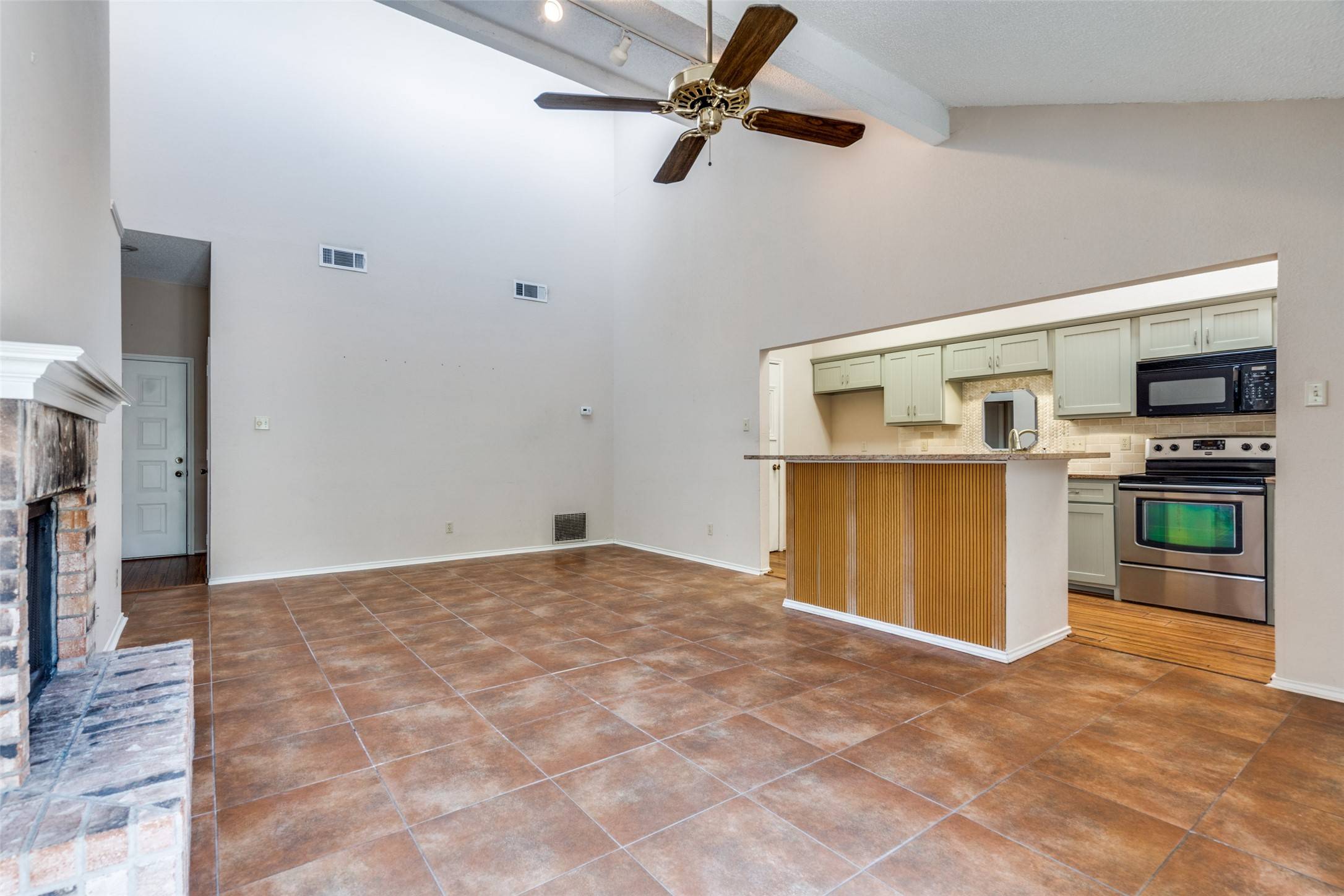 Carrollton, TX 75006,2707 Keller Springs CT