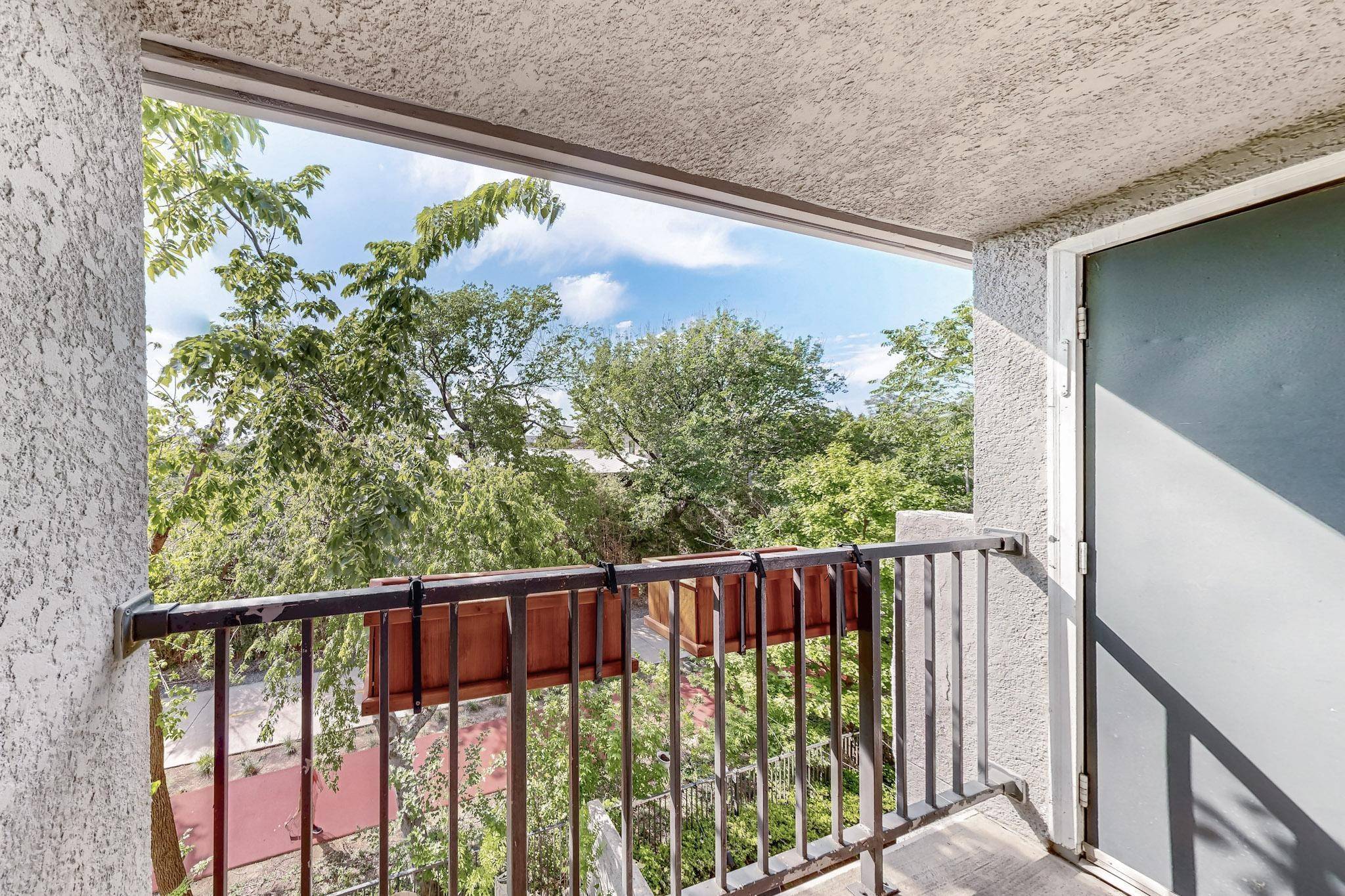 Dallas, TX 75205,4303 Buena Vista ST #306