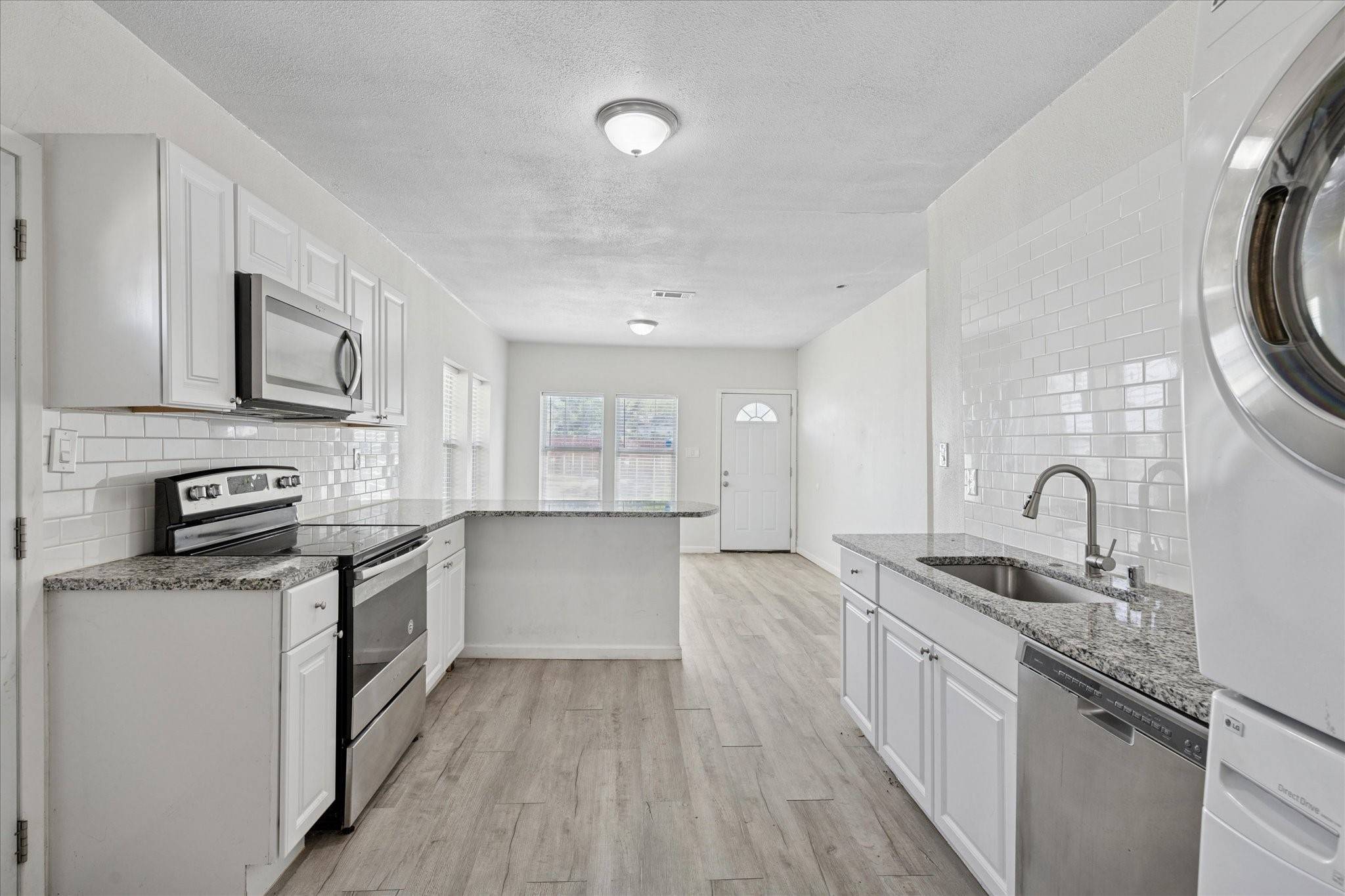 Fort Worth, TX 76103,2612 Harwood ST