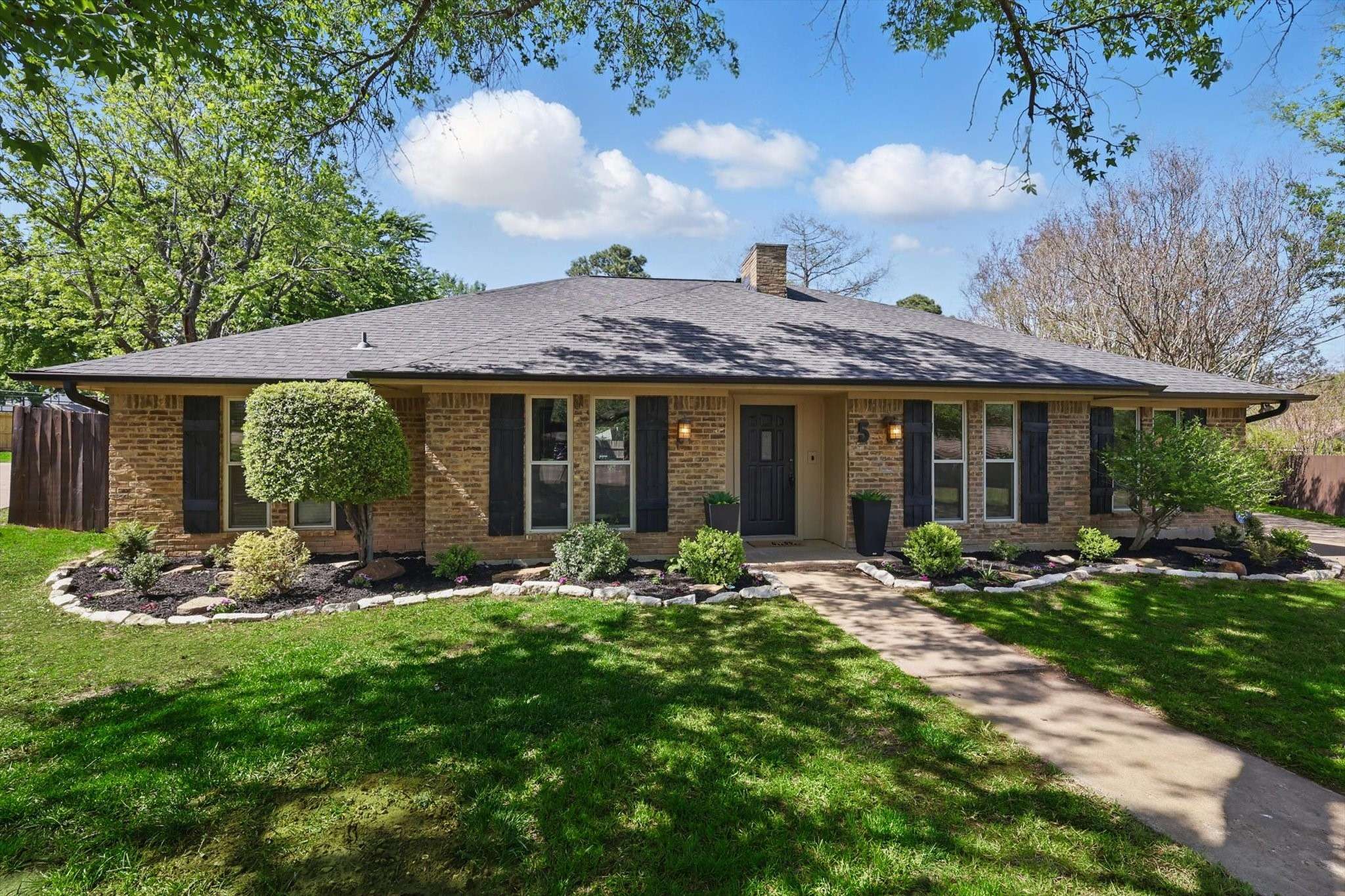 Trophy Club, TX 76262,5 Heritage CT