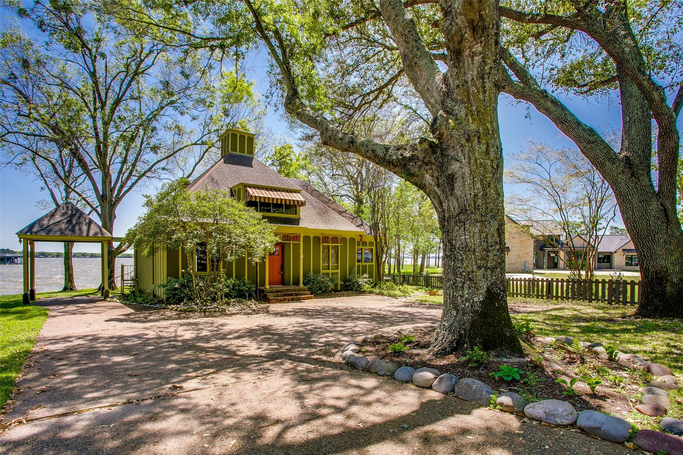 Enchanted Oaks, TX 75156,186 Enchanted DR