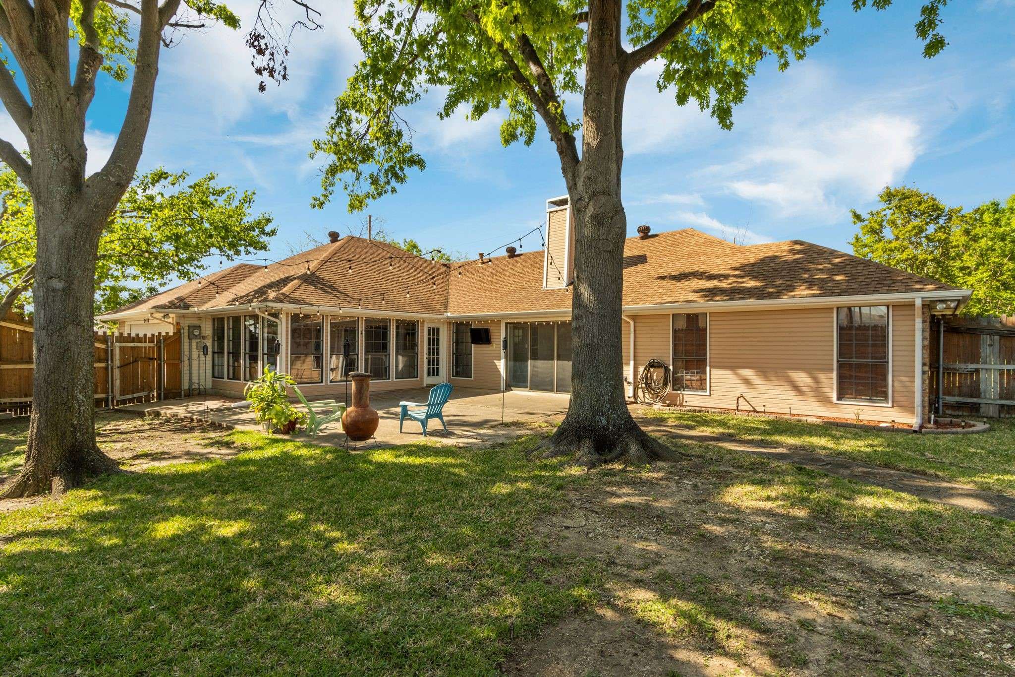 Carrollton, TX 75007,2418 Vista Glen LN