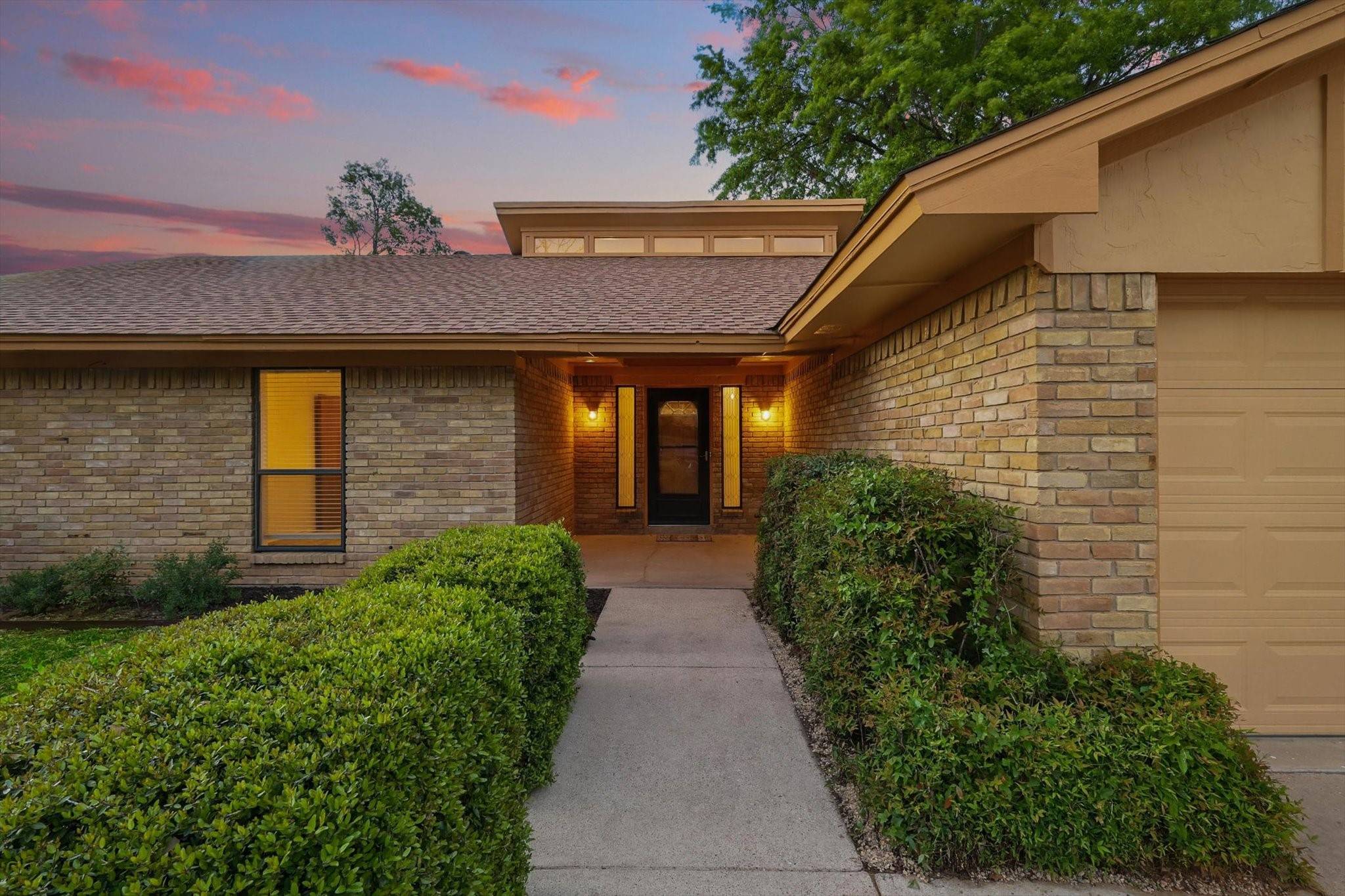 Bedford, TX 76021,1645 Bedford Oaks DR