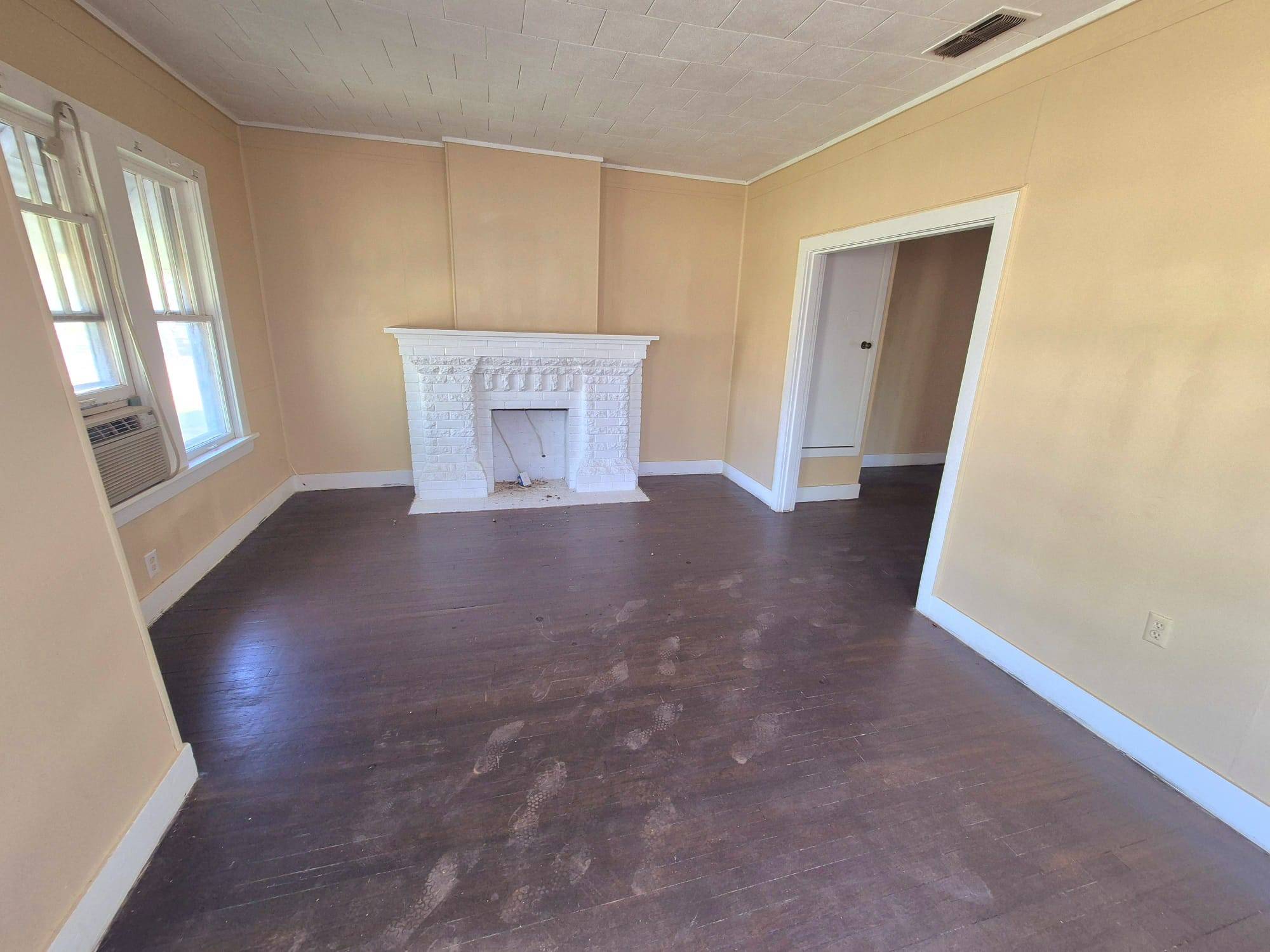 Wichita Falls, TX 76309,1913 Tilden ST