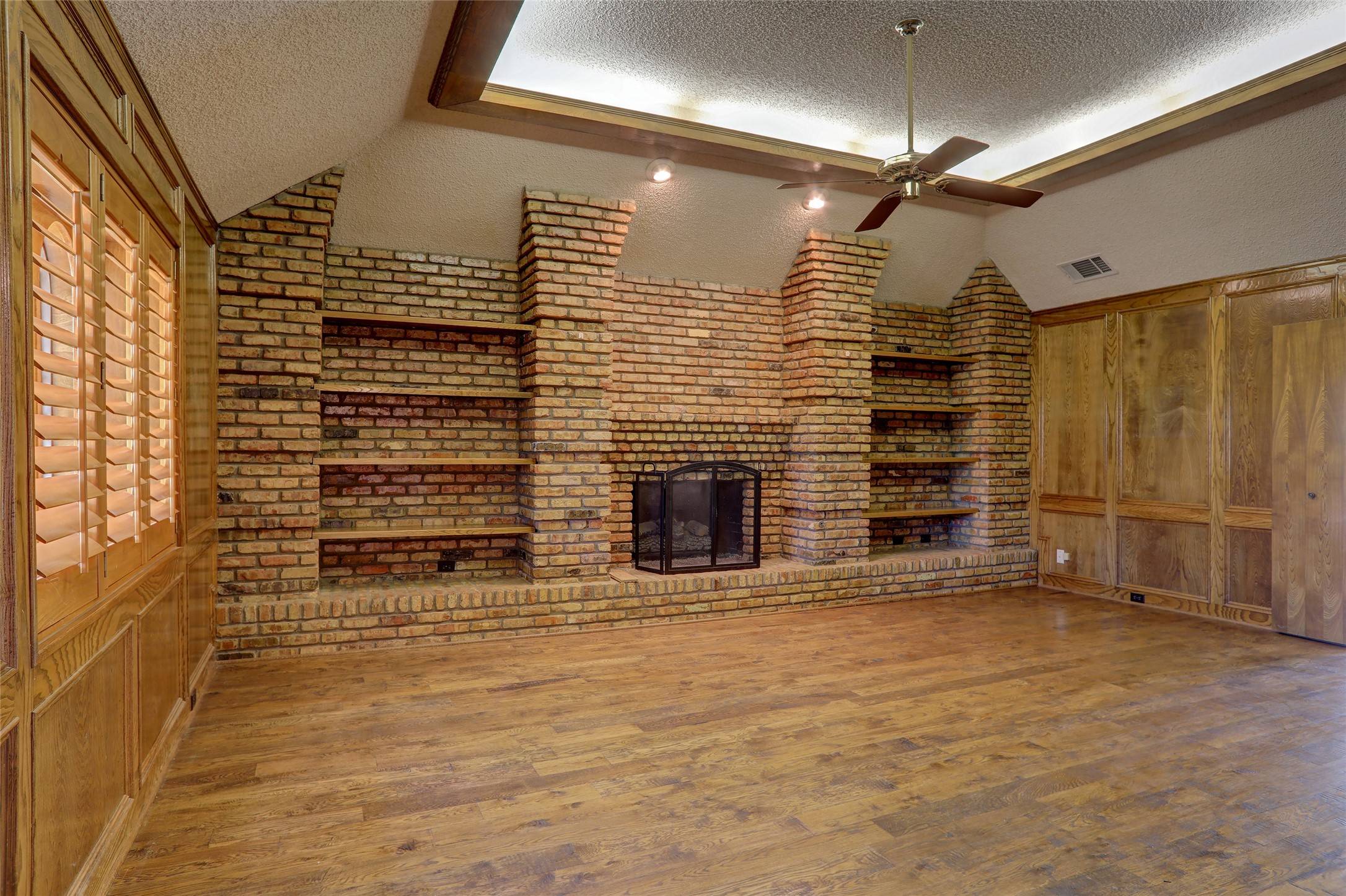 Plano, TX 75075,1516 Sussex DR