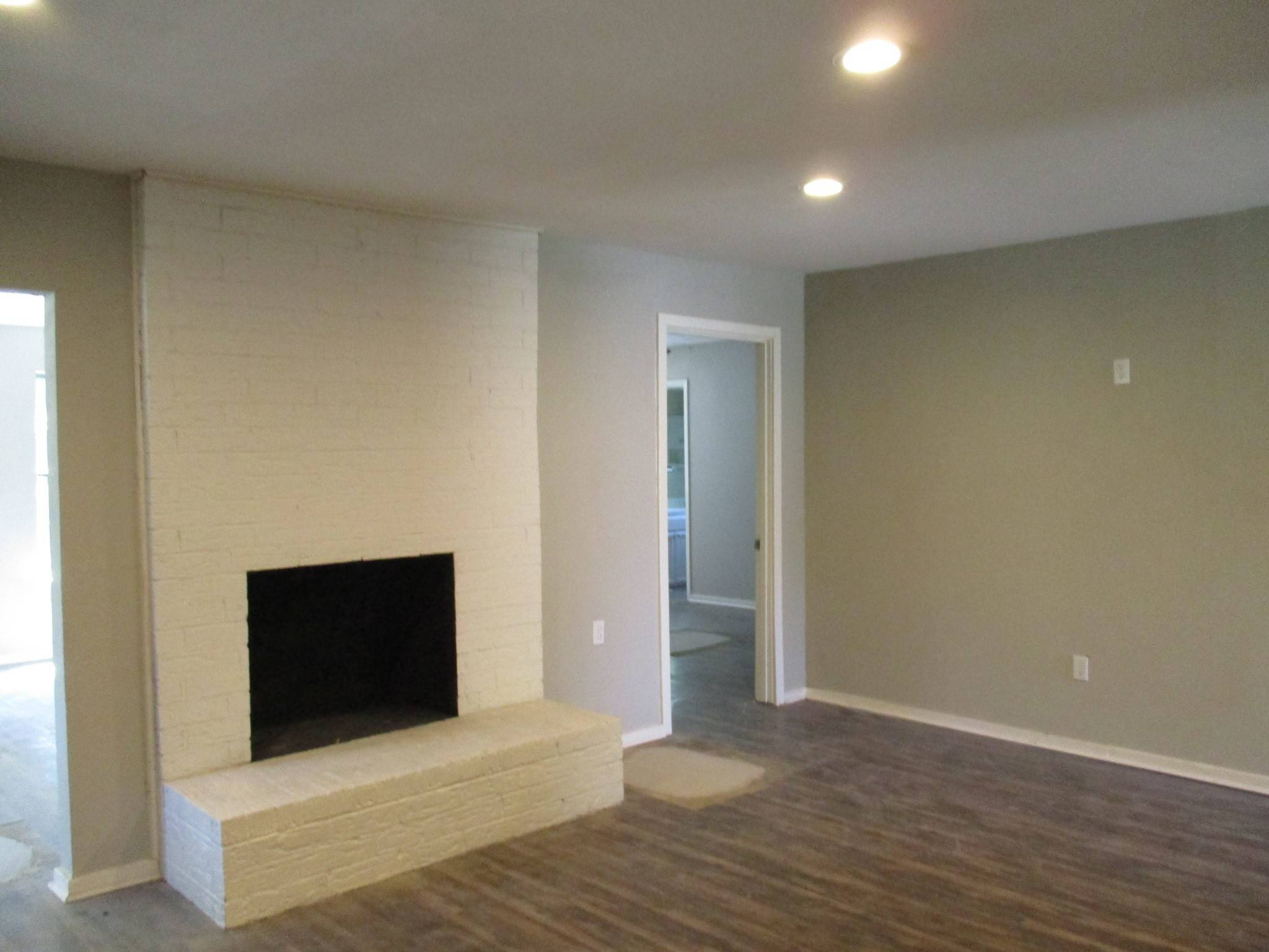 Fort Worth, TX 76134,5661 Comer DR