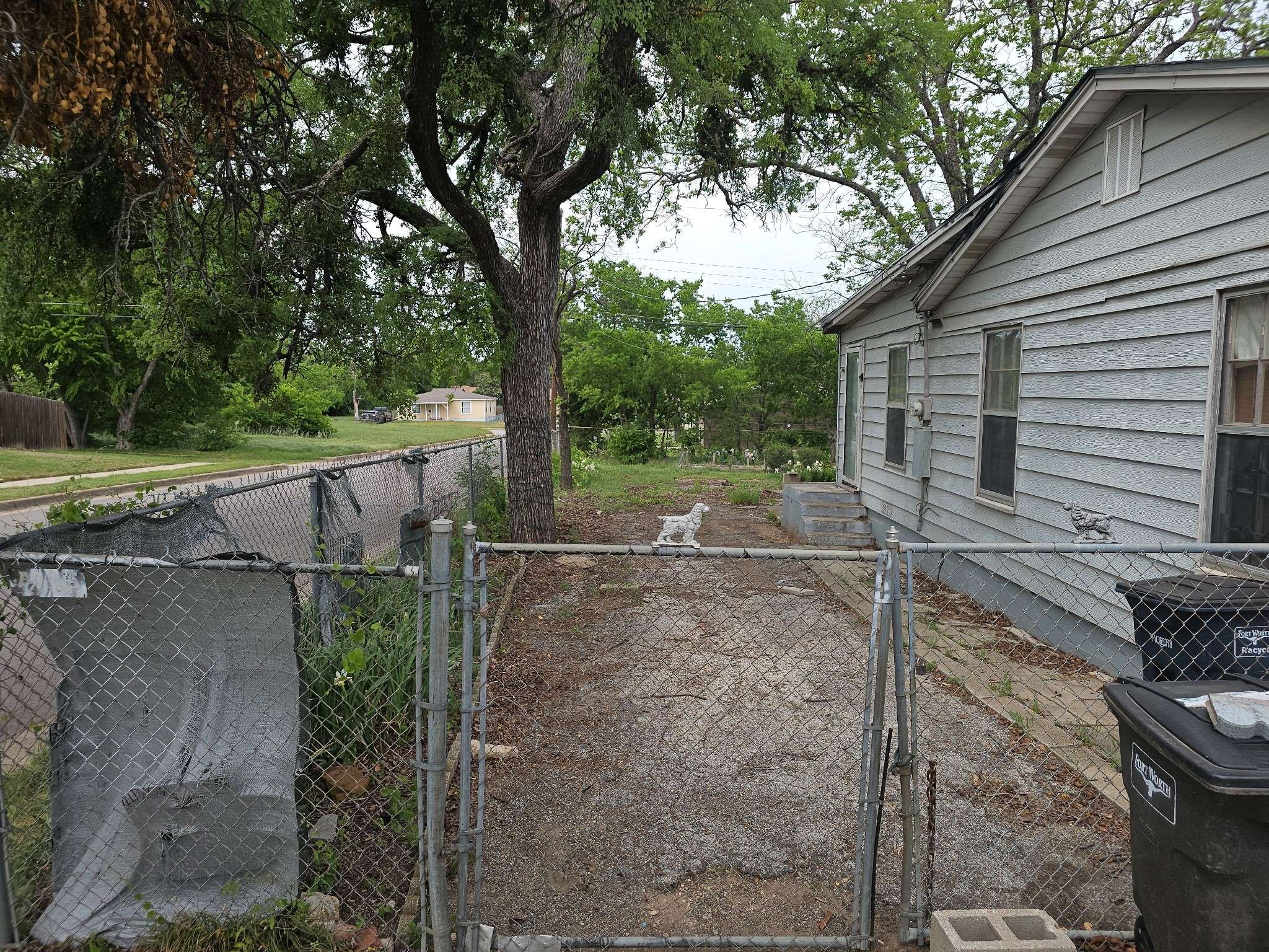 Fort Worth, TX 76107,5836 Houghton AVE
