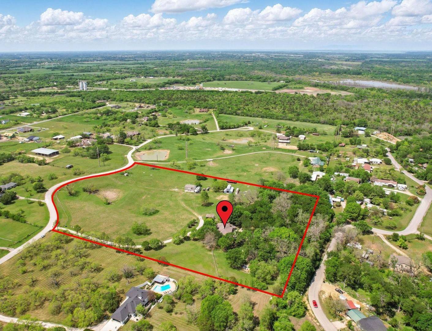 Denton, TX 76208,3048 N Trinity RD